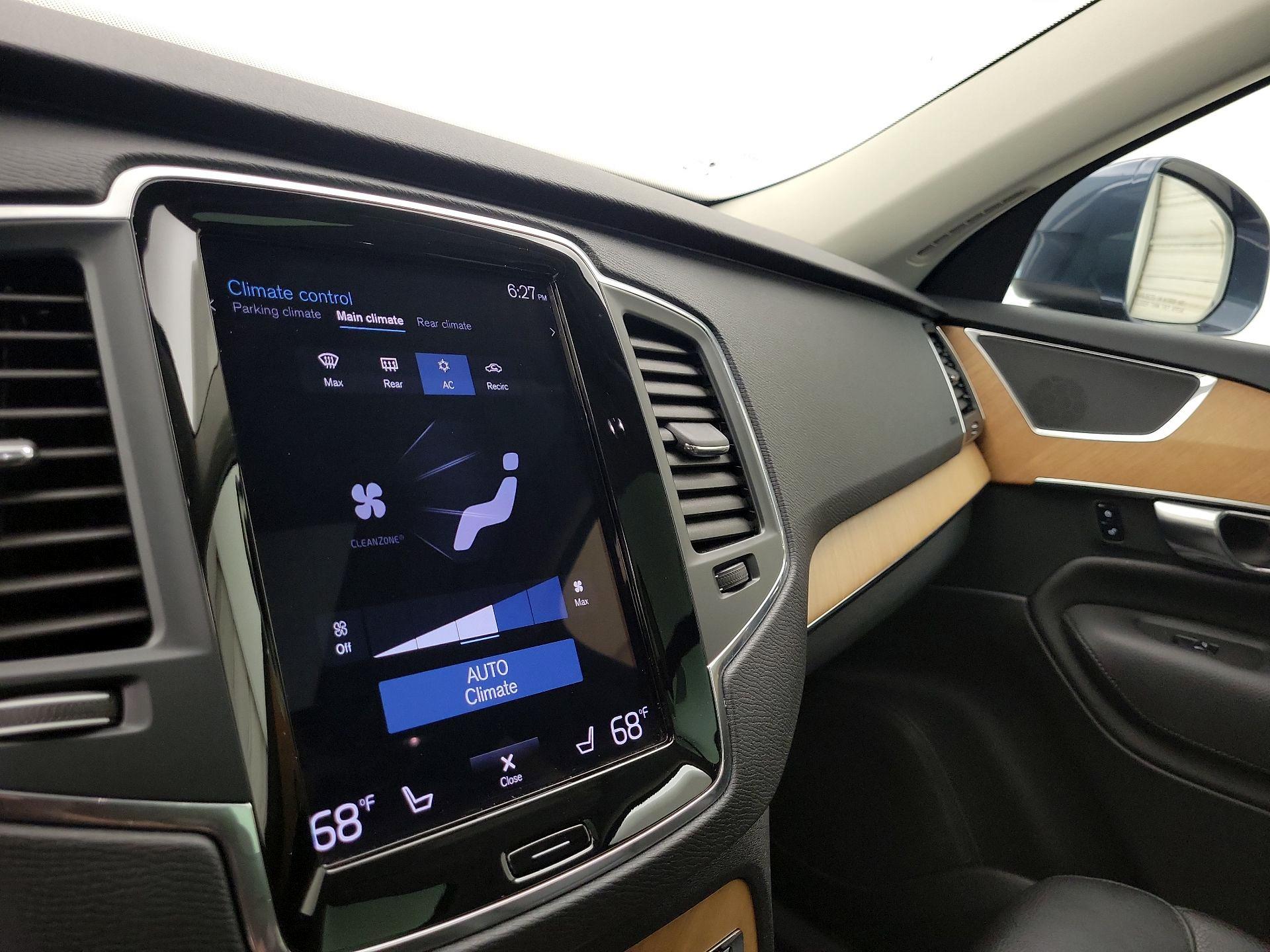 Thumbnail: 2022 Volvo XC90 - 17