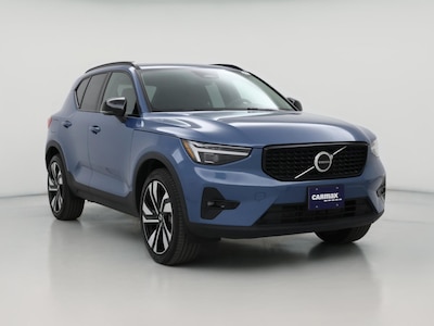 2024 Volvo XC40 B5 Ultimate Dark Theme