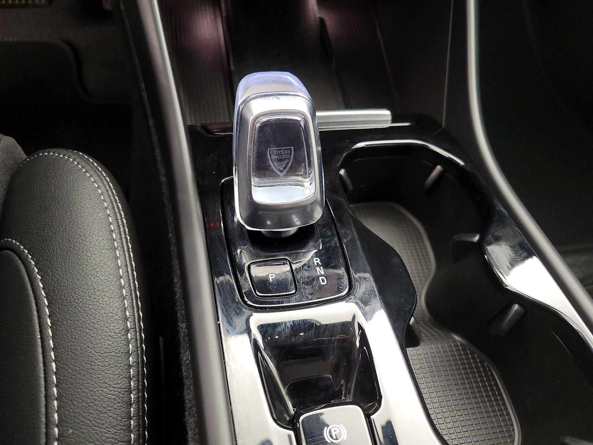 Thumbnail: 2024 Volvo XC40 - 18