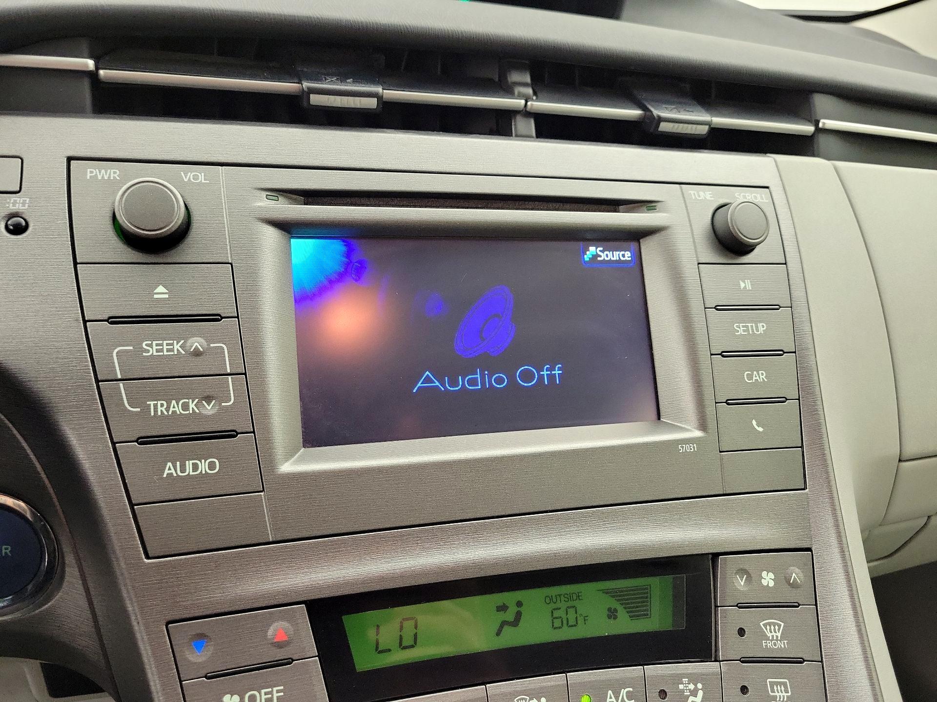 Thumbnail: 2015 Toyota Prius - 15