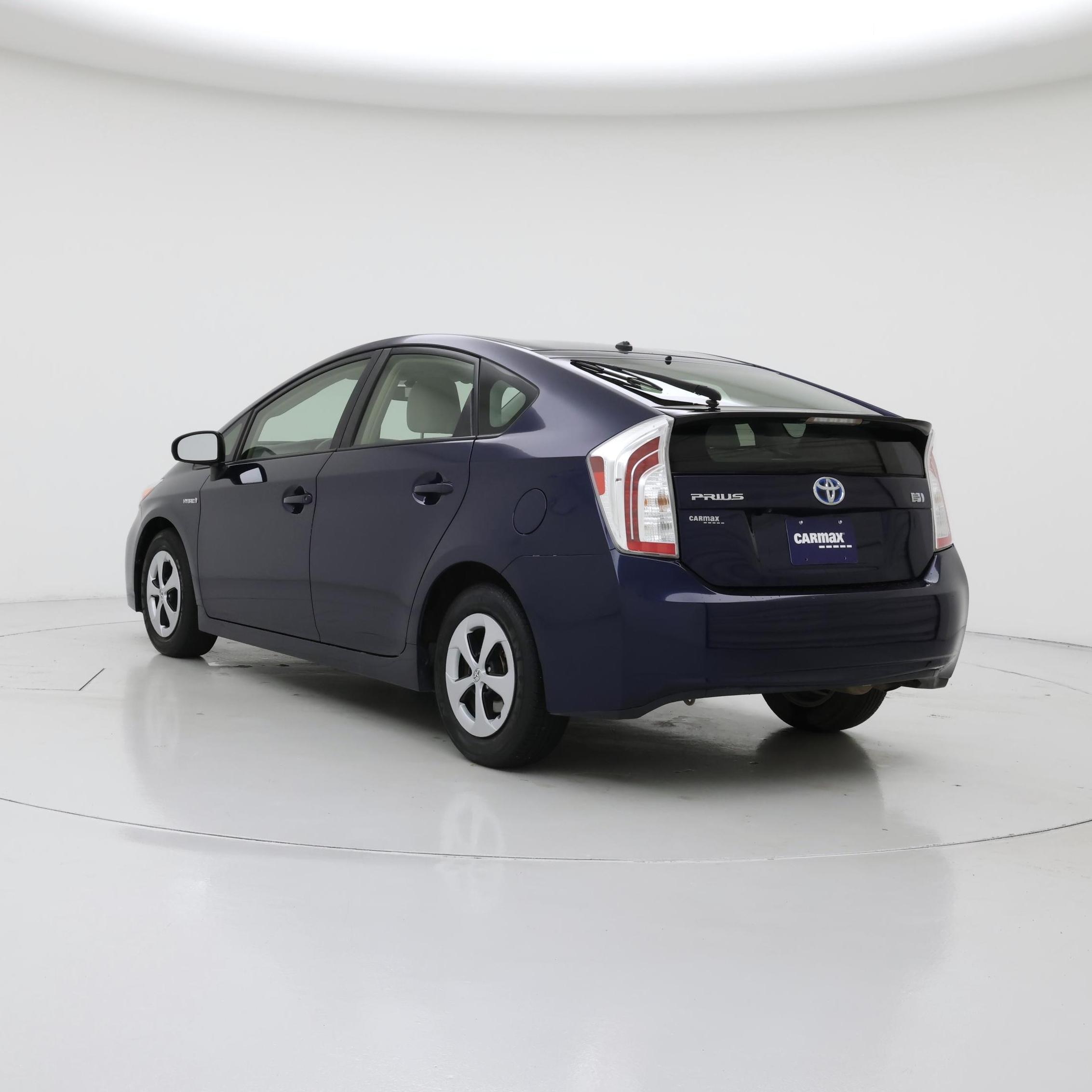Thumbnail: 2015 Toyota Prius - 2