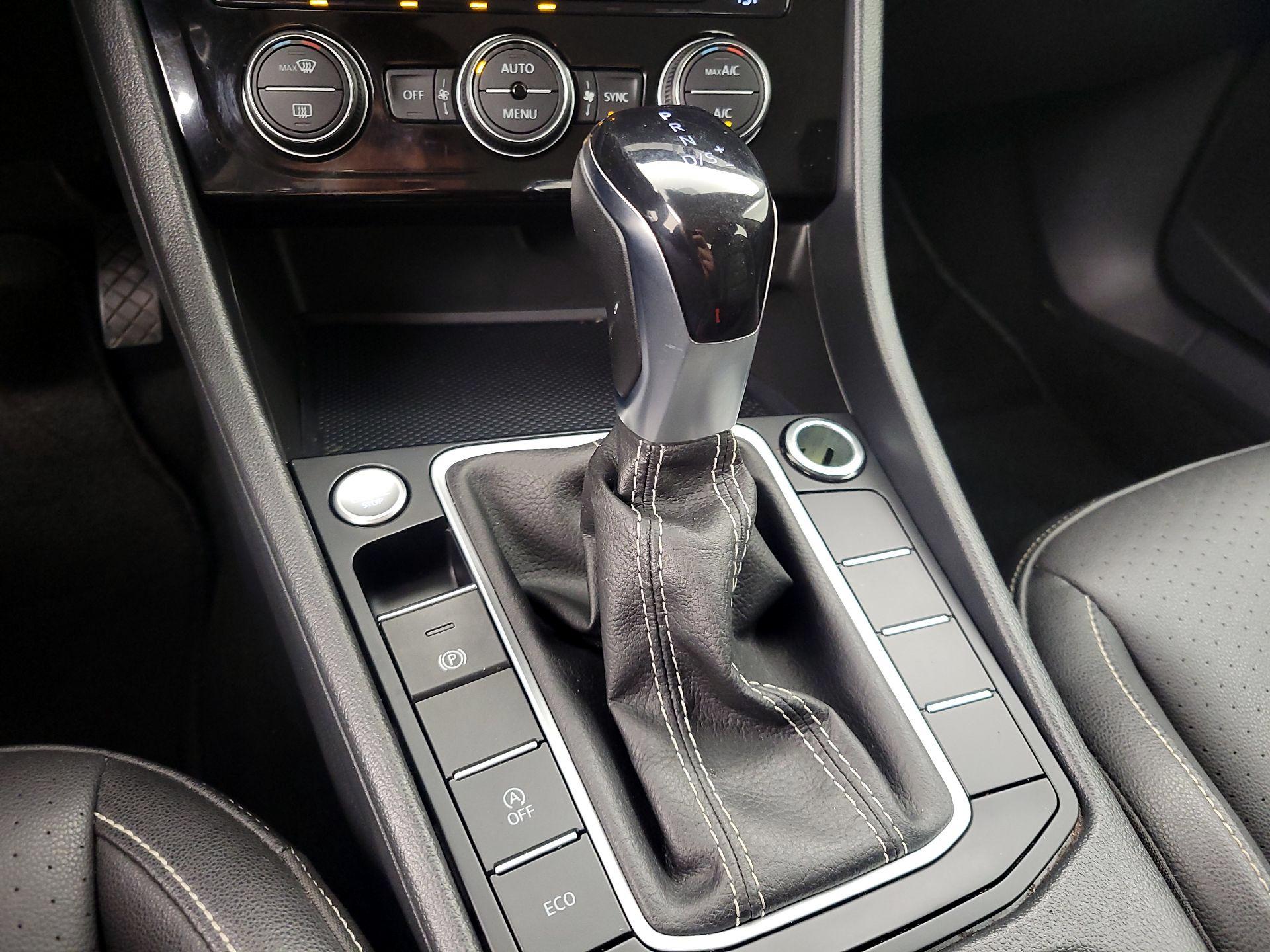 Thumbnail: 2024 Volkswagen Jetta - 17