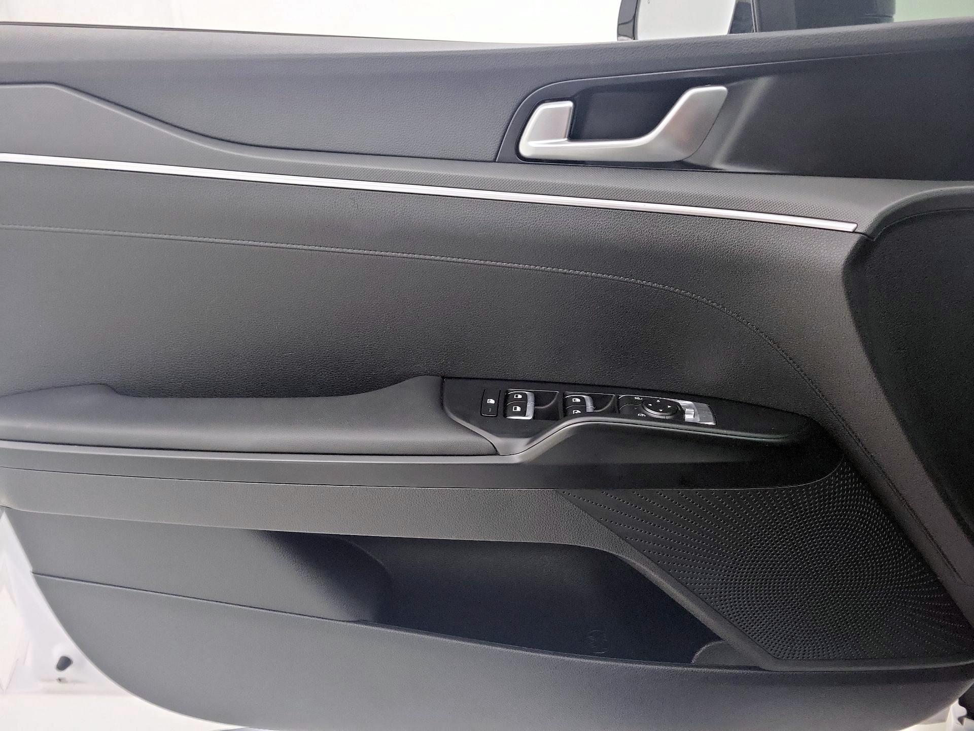 Thumbnail: 2023 Kia K5 - 12