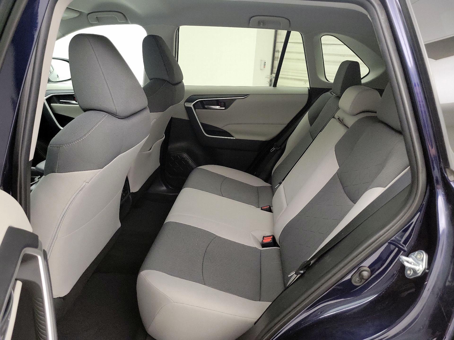 Thumbnail: 2021 Toyota RAV4 - 19