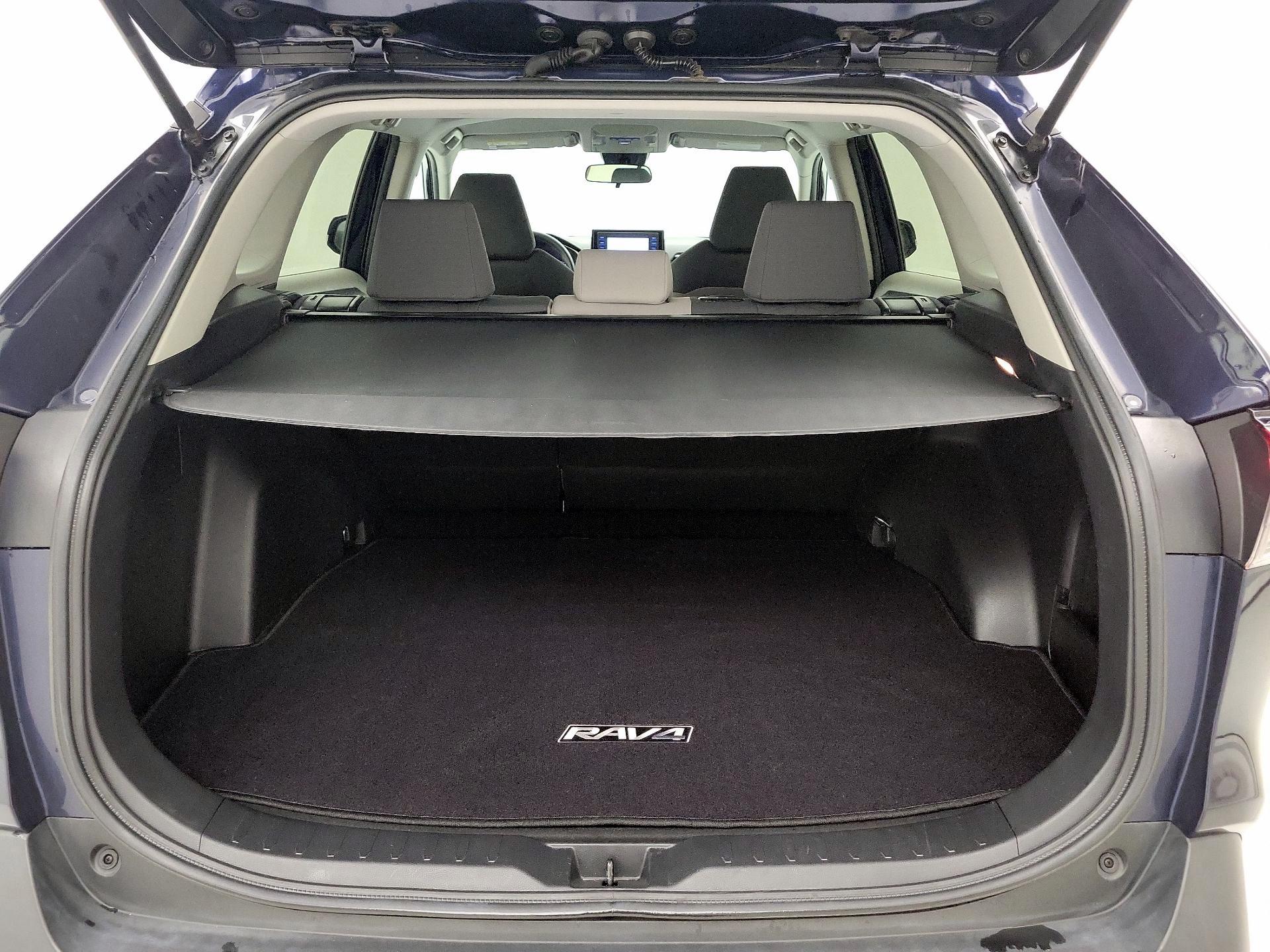 Thumbnail: 2021 Toyota RAV4 - 20