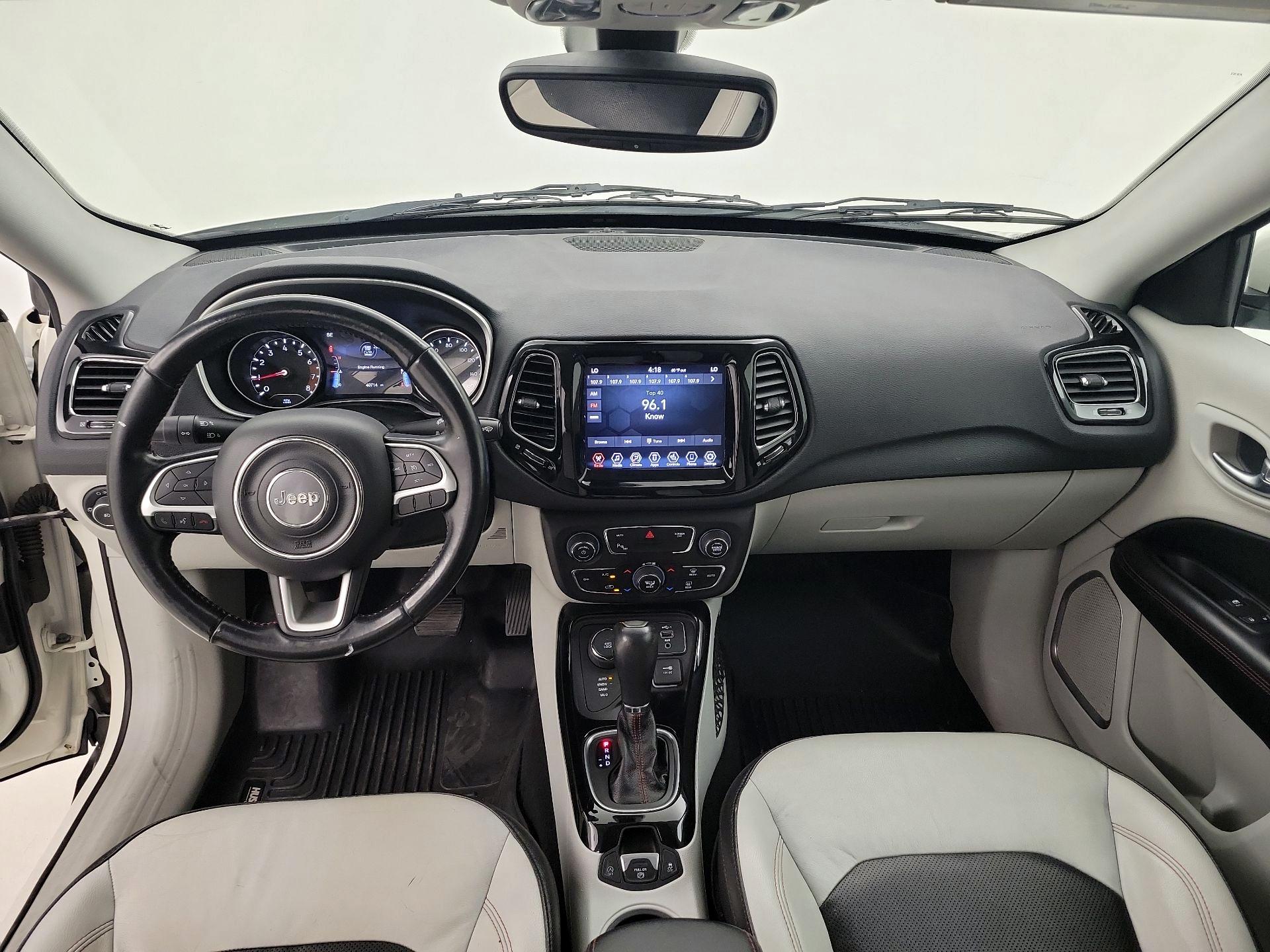 Thumbnail: 2020 Jeep Compass - 9