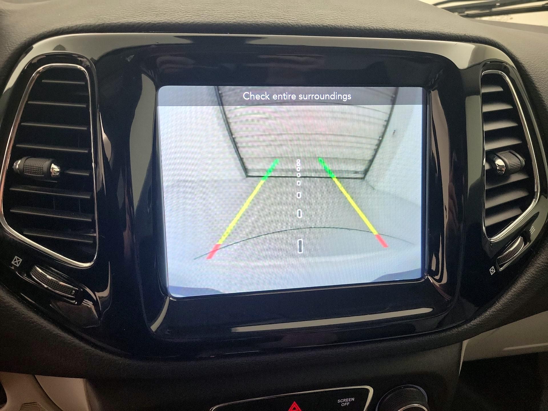 Thumbnail: 2020 Jeep Compass - 14