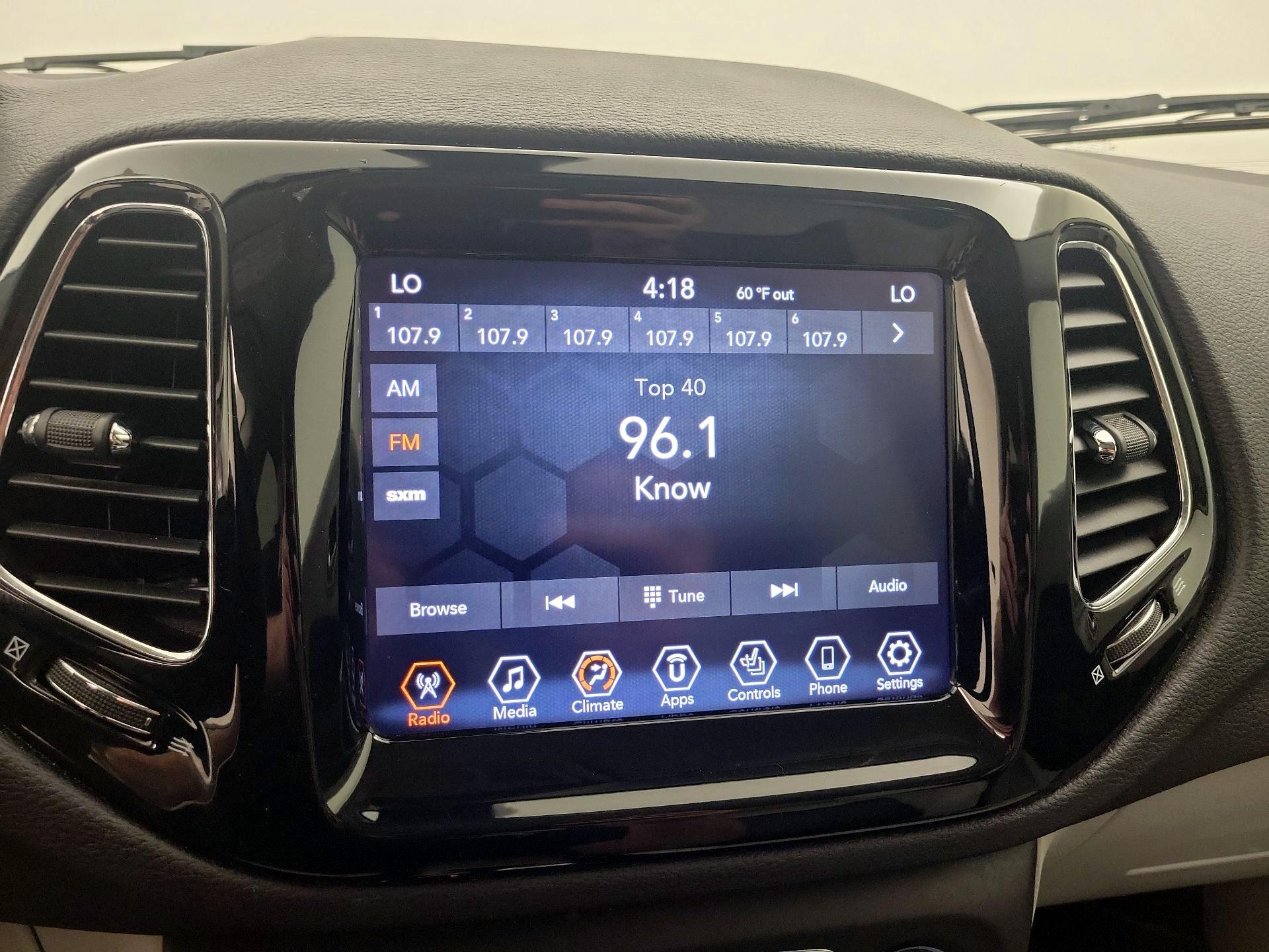 Thumbnail: 2020 Jeep Compass - 15