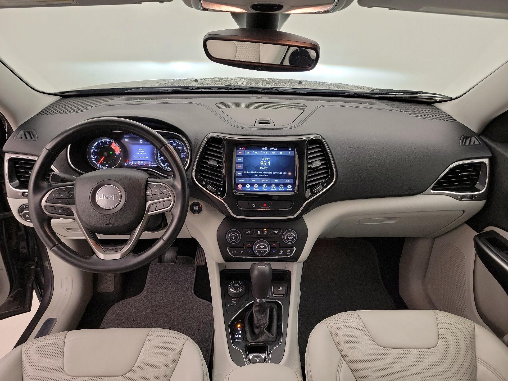 Thumbnail: 2020 Jeep Cherokee - 9