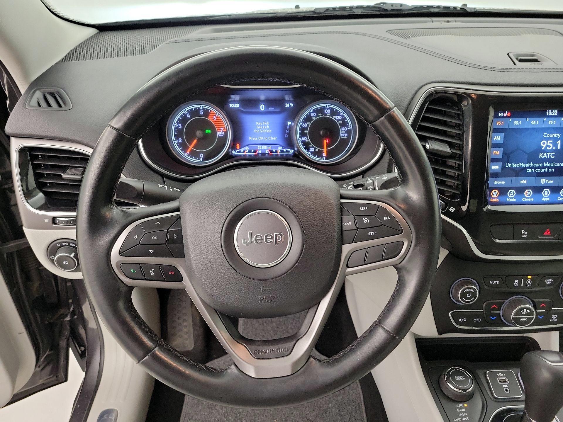 Thumbnail: 2020 Jeep Cherokee - 10