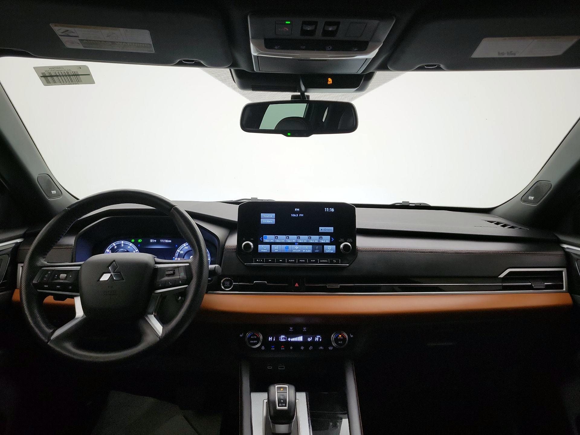 Thumbnail: 2022 Mitsubishi Outlander - 9