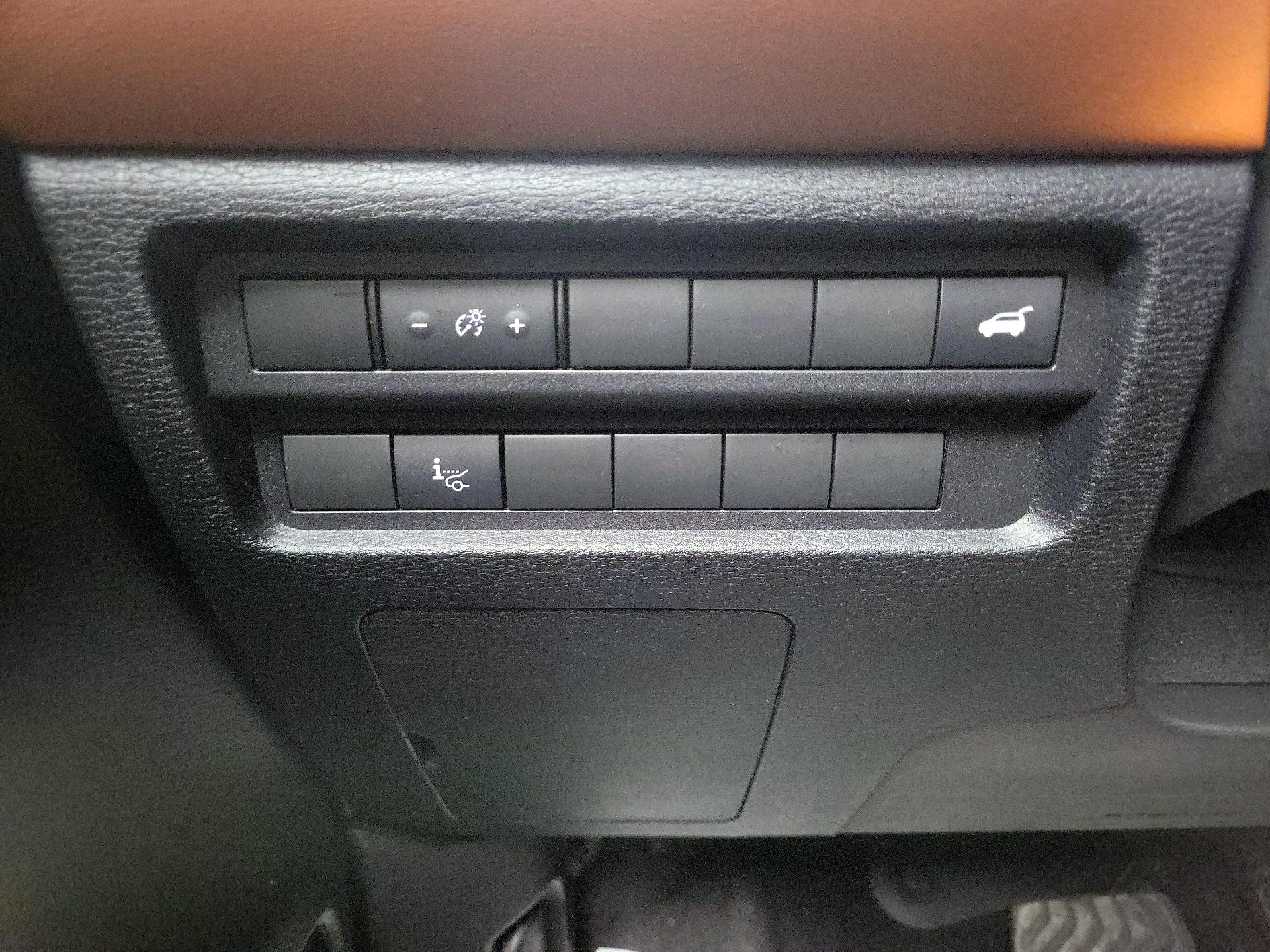 Thumbnail: 2022 Mitsubishi Outlander - 13