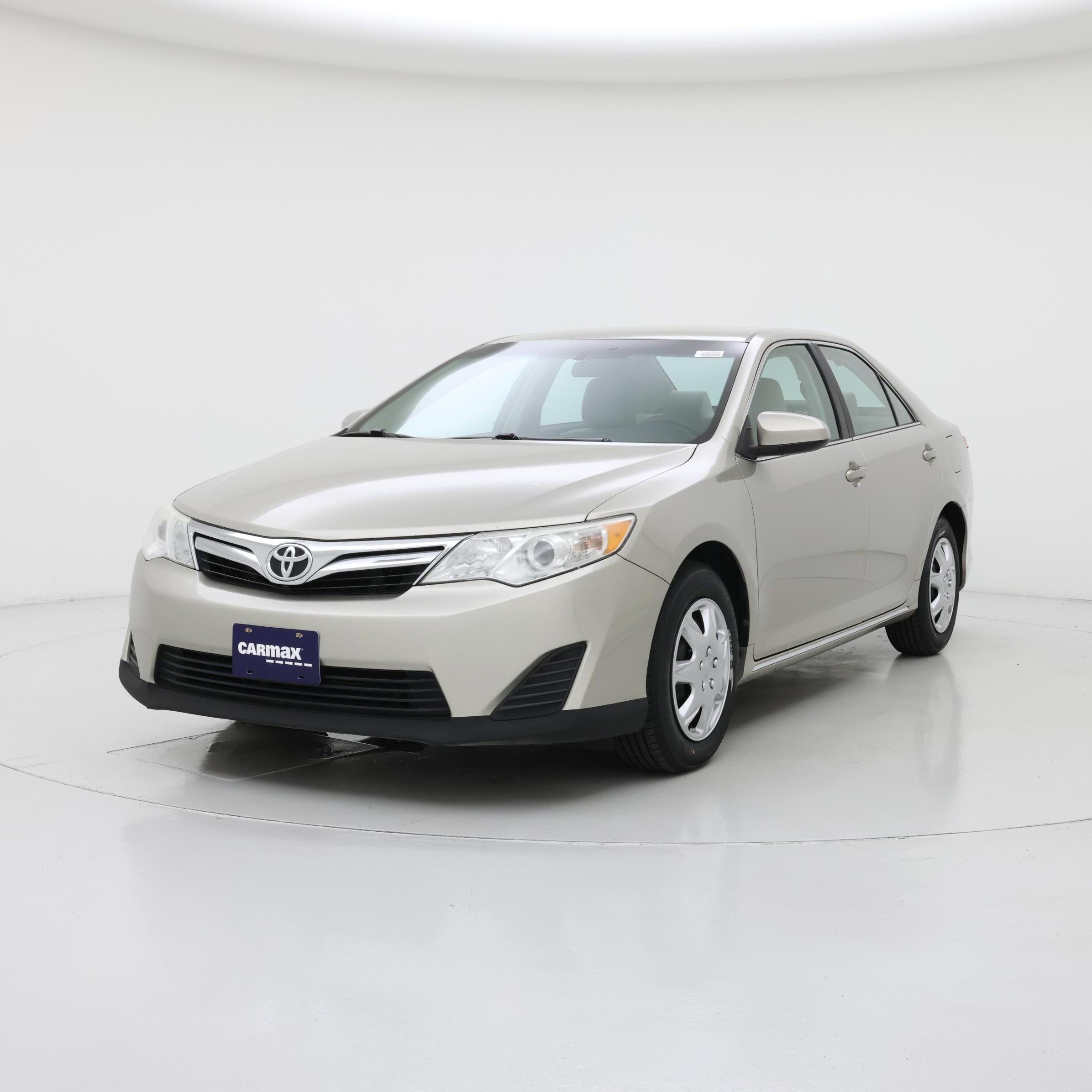 Thumbnail: 2014 Toyota Camry - 4