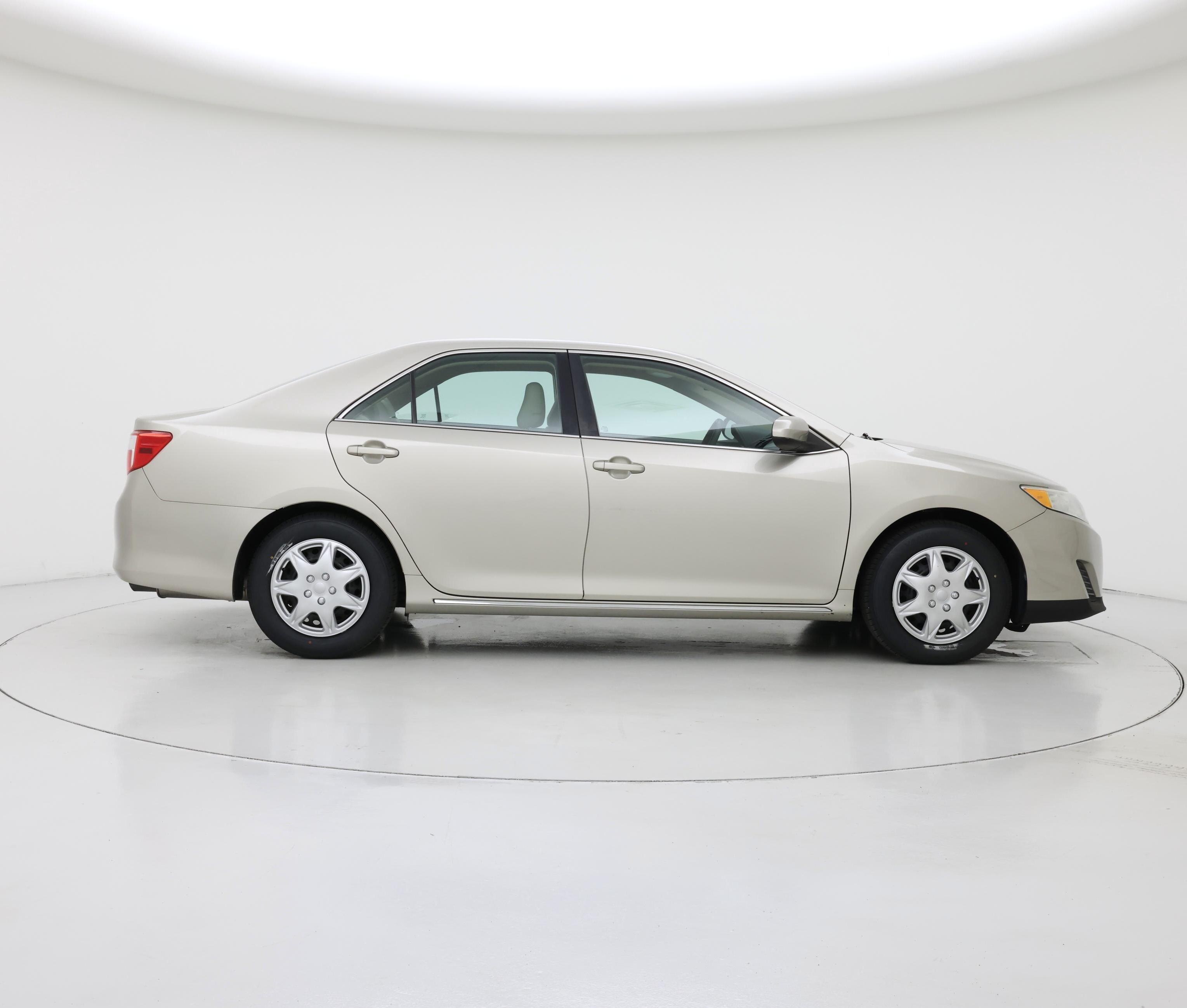 Thumbnail: 2014 Toyota Camry - 7