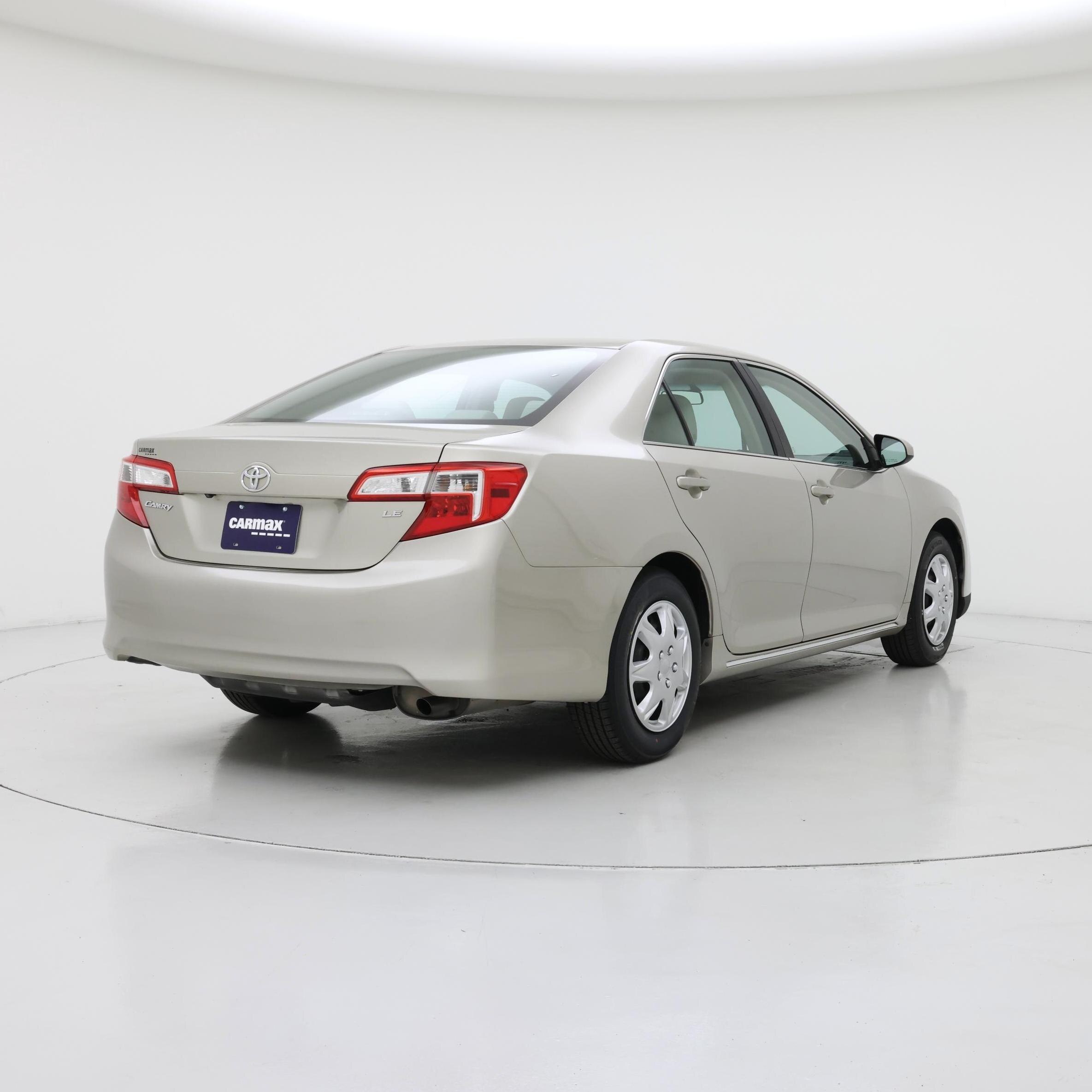 Thumbnail: 2014 Toyota Camry - 8