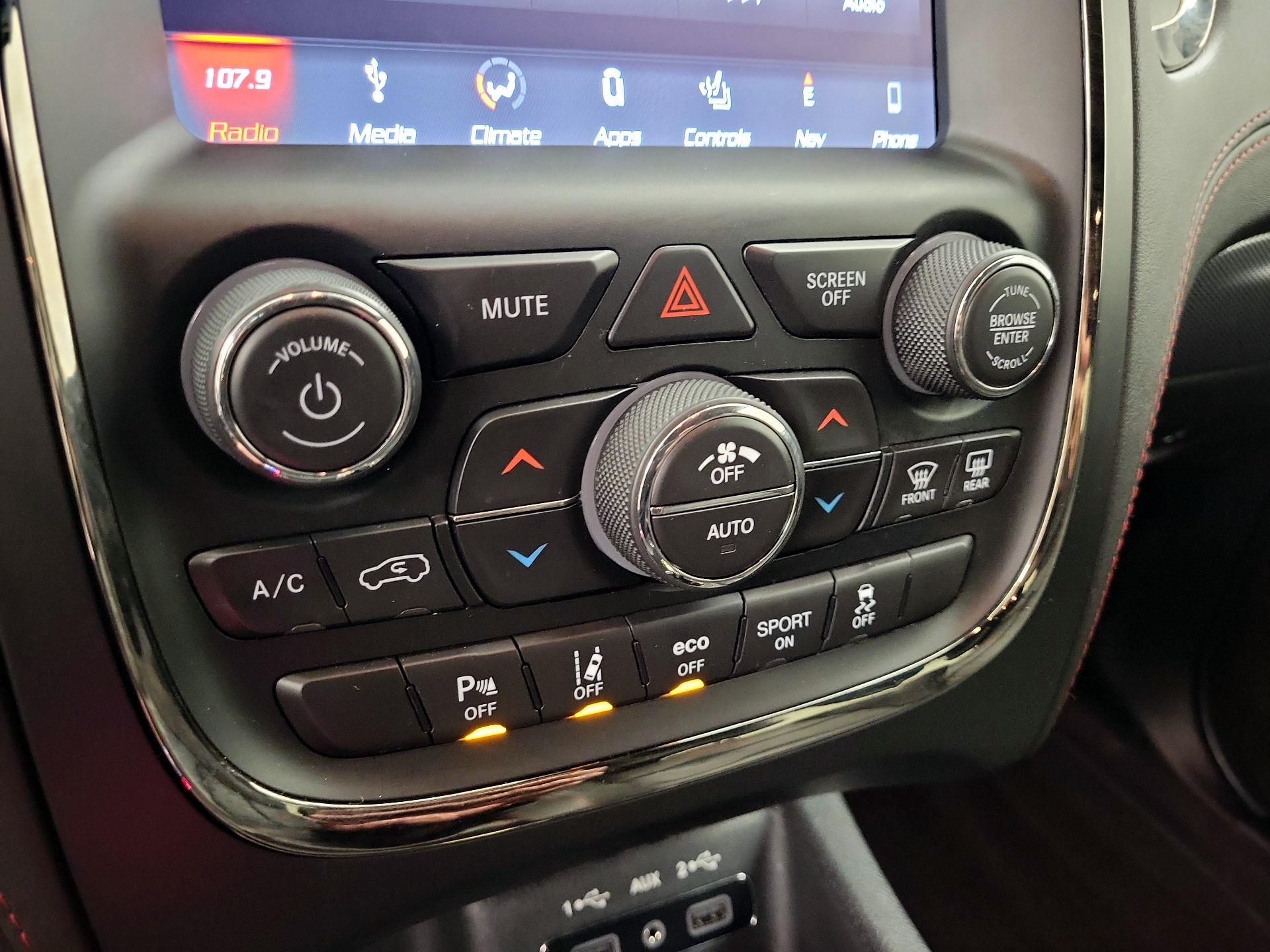 Thumbnail: 2018 Dodge Durango - 16