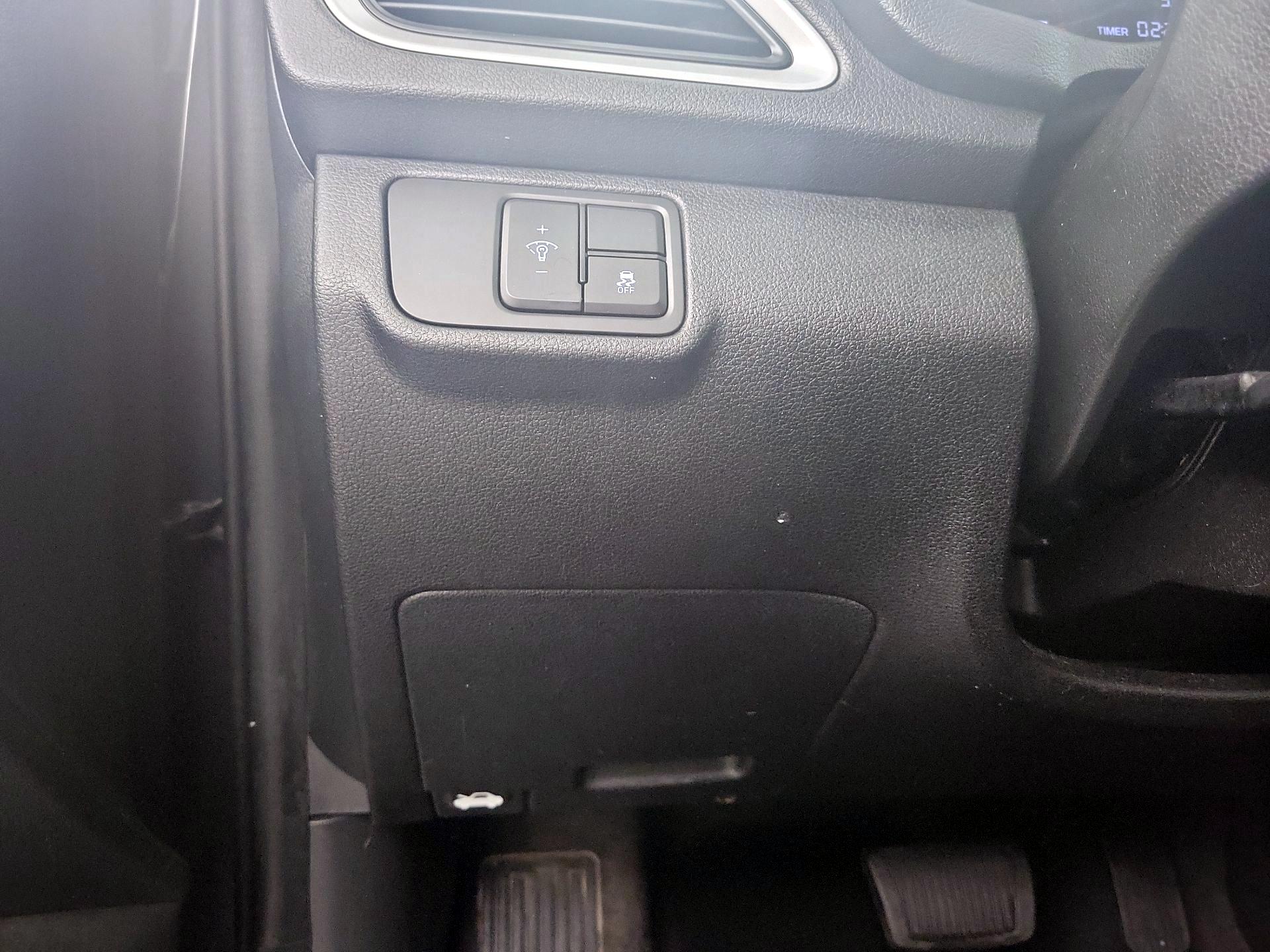 Thumbnail: 2019 Hyundai Accent - 13