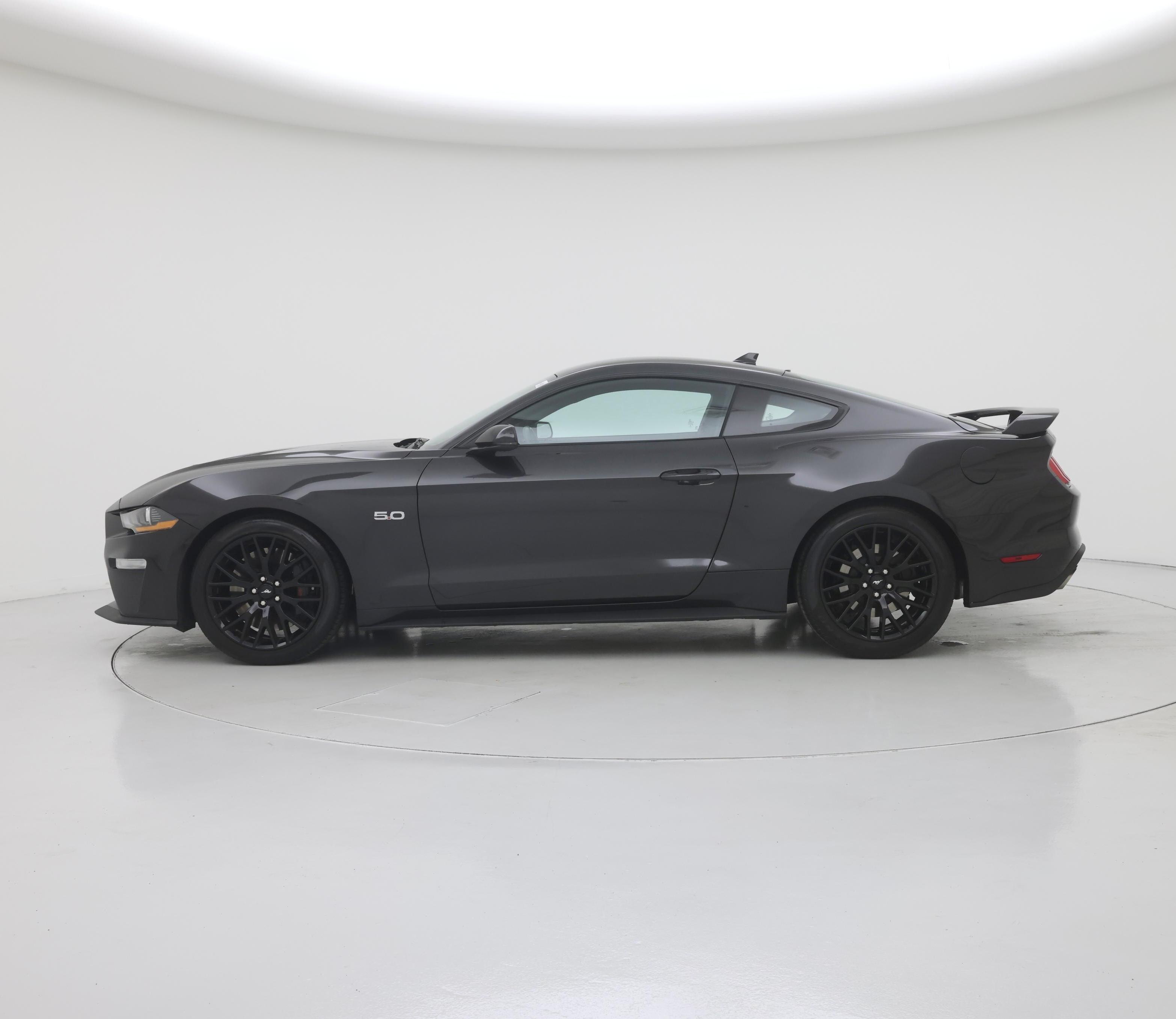 Thumbnail: 2022 Ford Mustang - 3