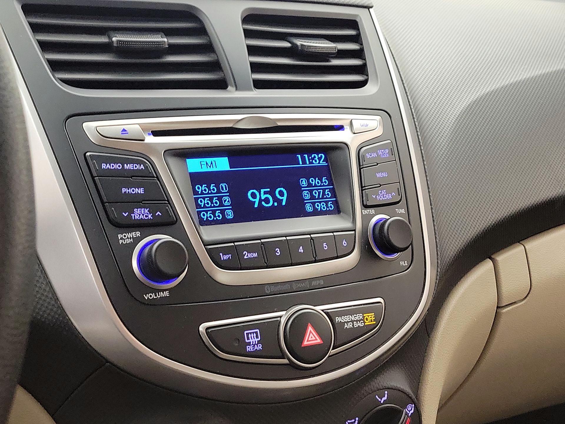 Thumbnail: 2016 Hyundai Accent - 14