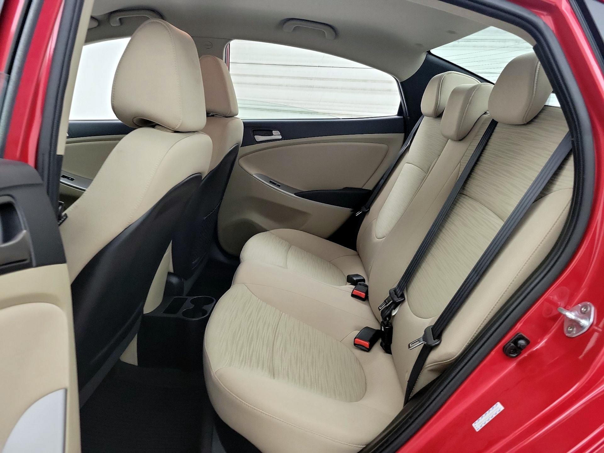 Thumbnail: 2016 Hyundai Accent - 18