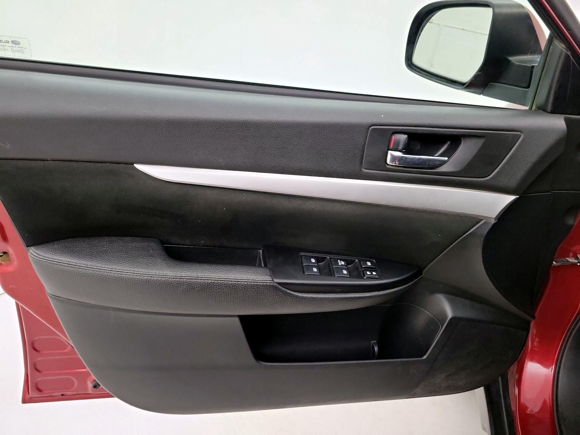 Thumbnail: 2014 Subaru Outback - 12