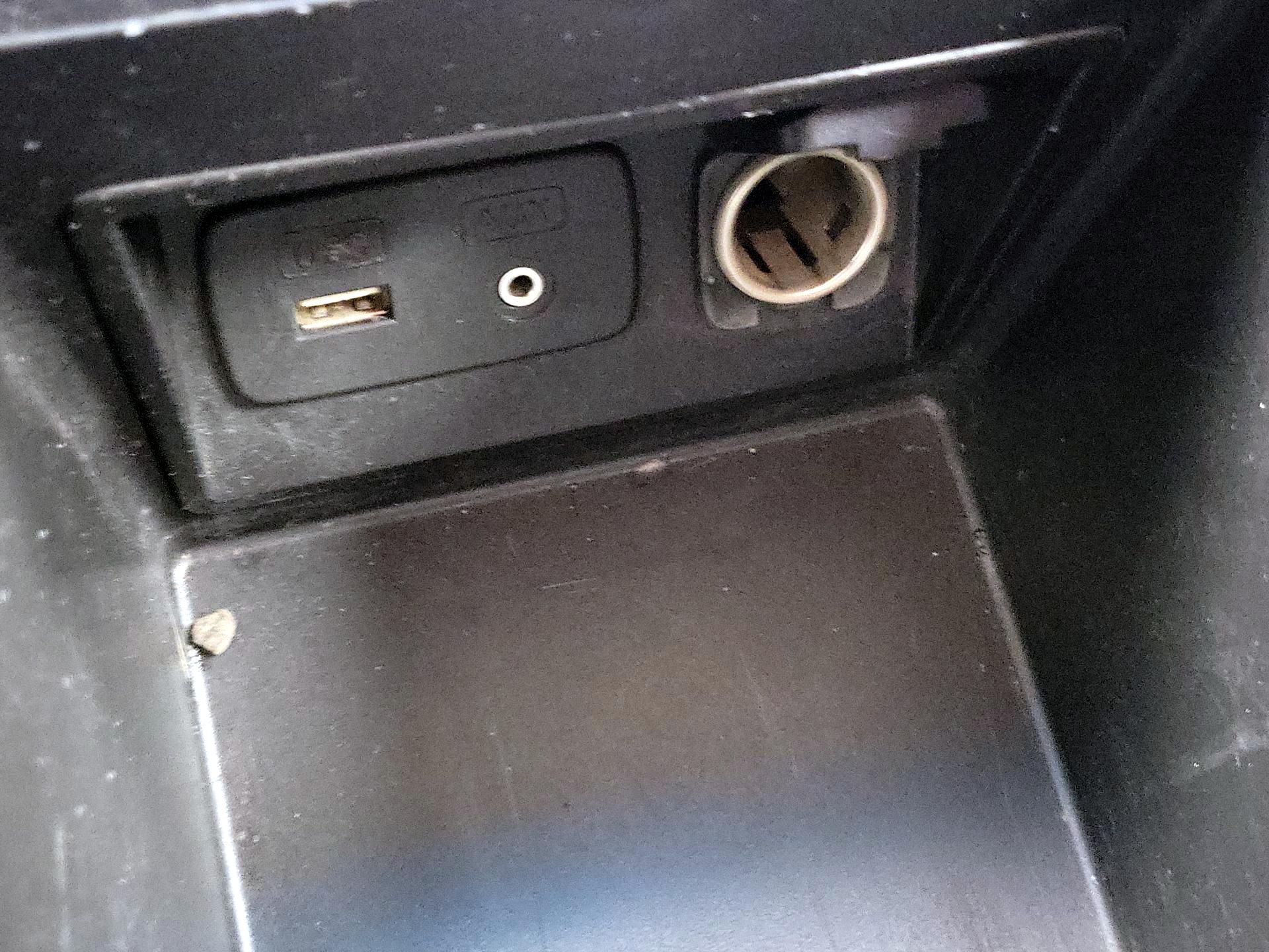 Thumbnail: 2014 Subaru Outback - 17