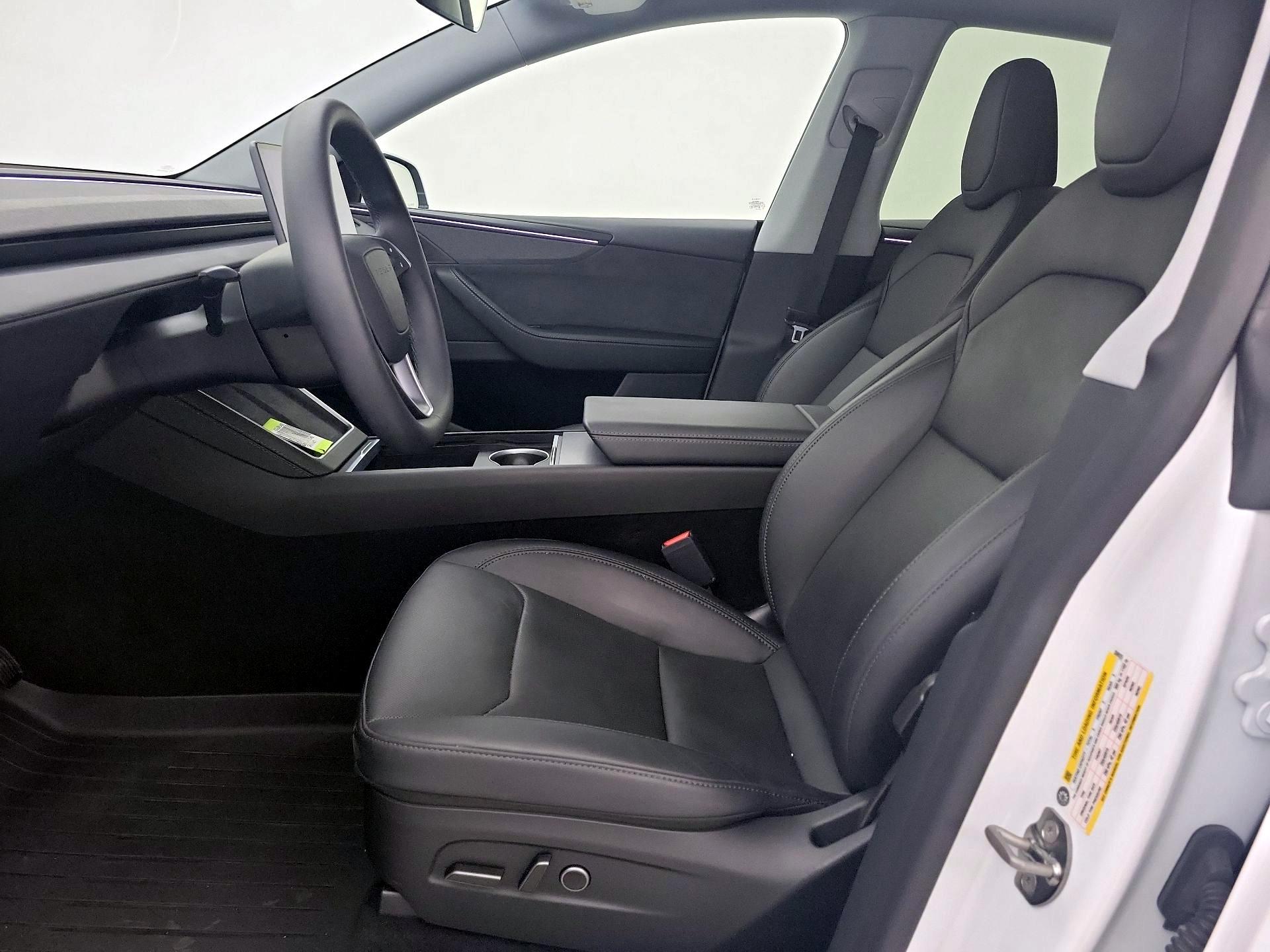 Thumbnail: 2026 Tesla Model Y - 11