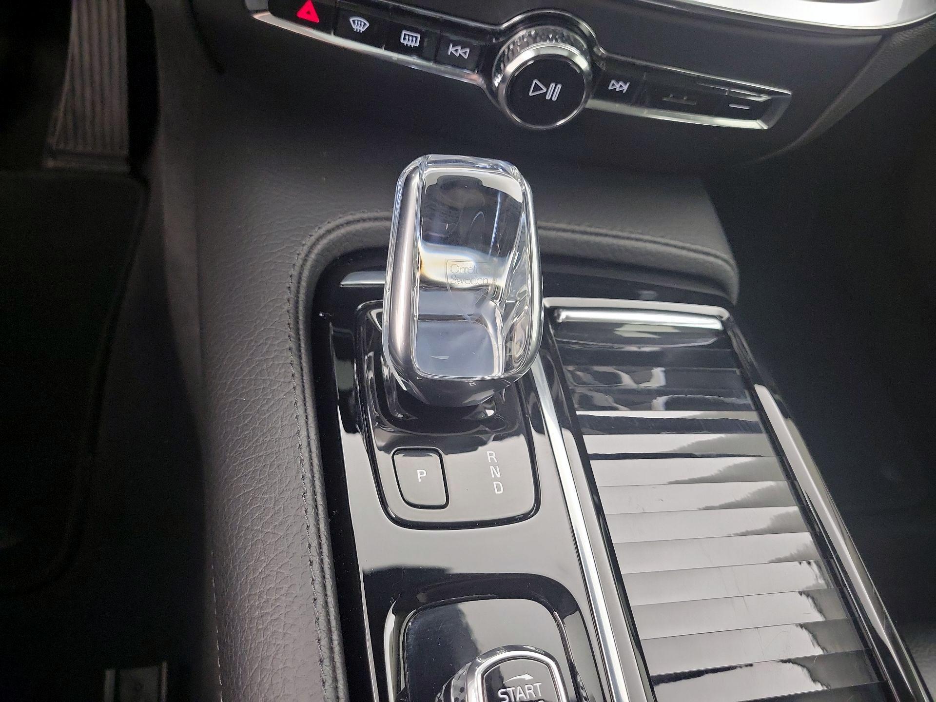 Thumbnail: 2021 Volvo S60 - 18