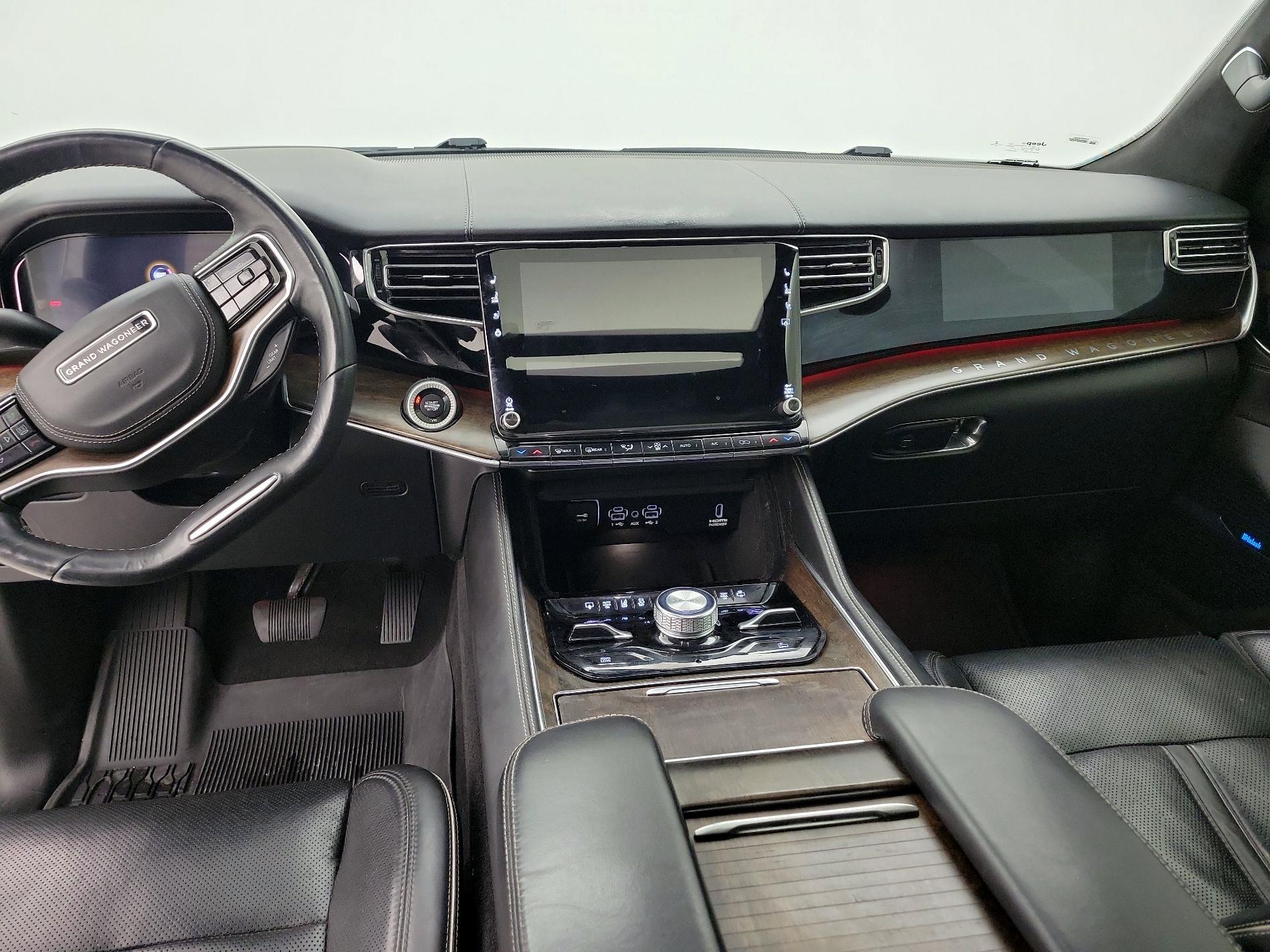 Thumbnail: 2022 Jeep Grand Wagoneer - 9