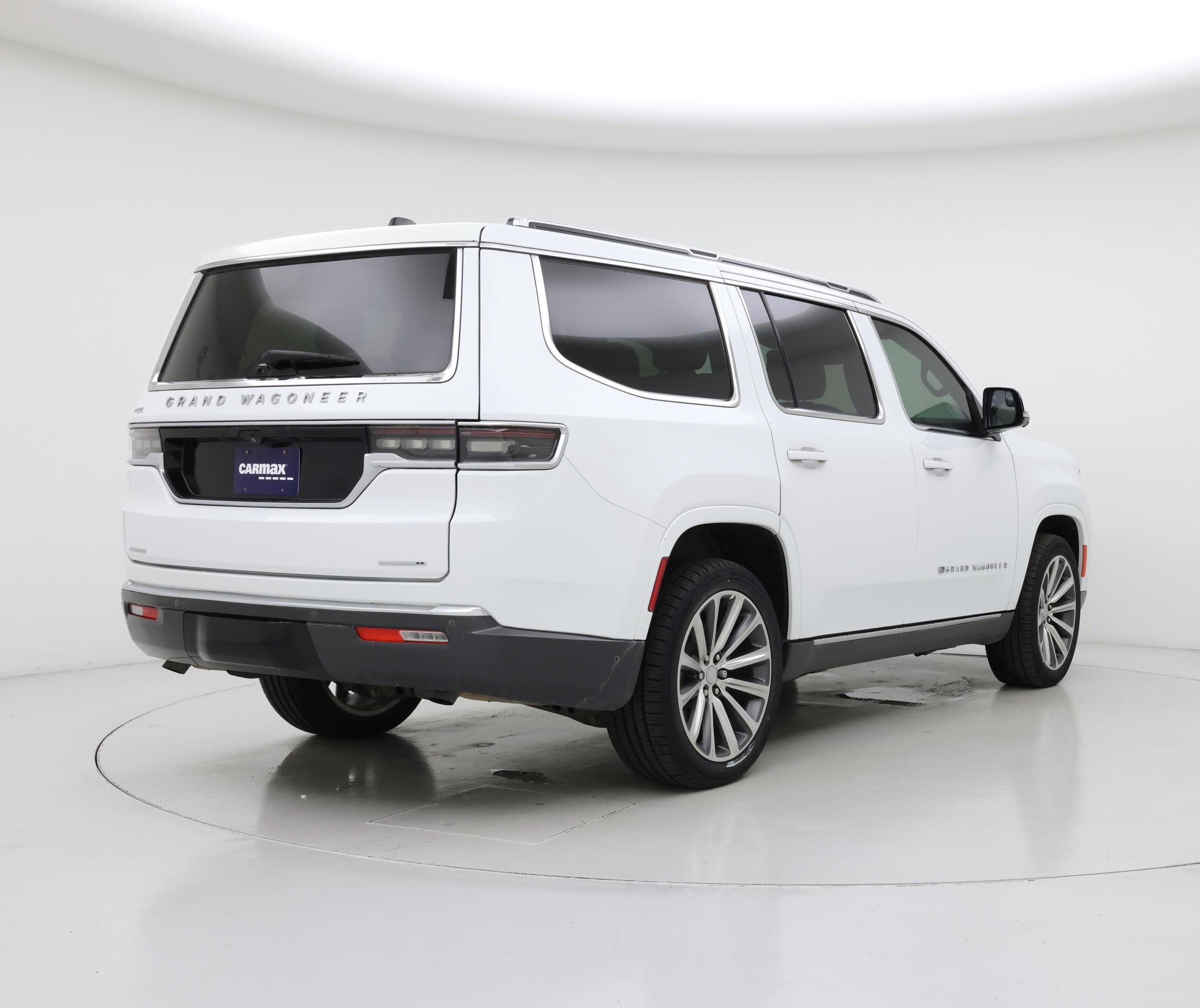 Thumbnail: 2022 Jeep Grand Wagoneer - 8