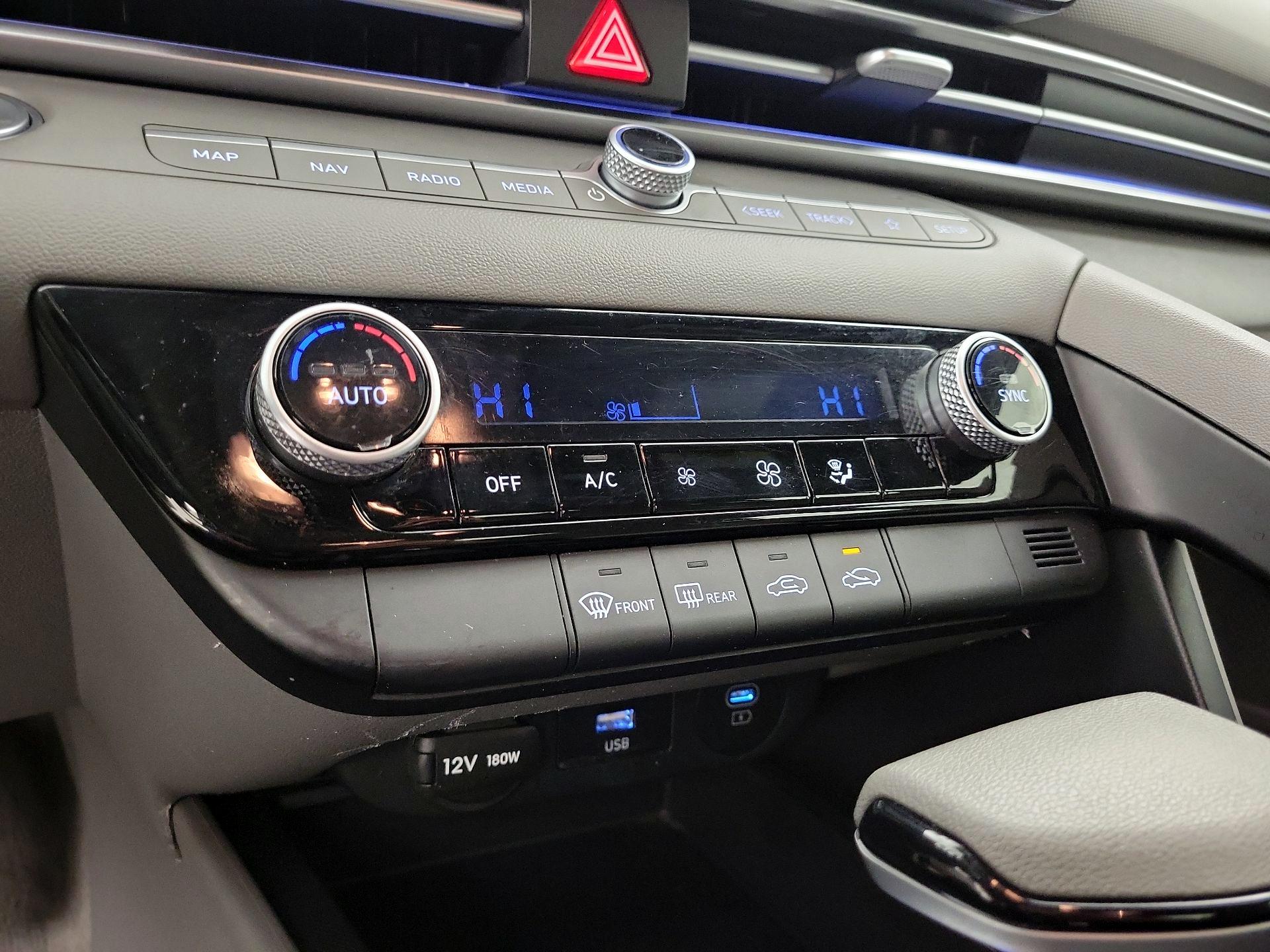 Thumbnail: 2024 Hyundai Elantra - 16