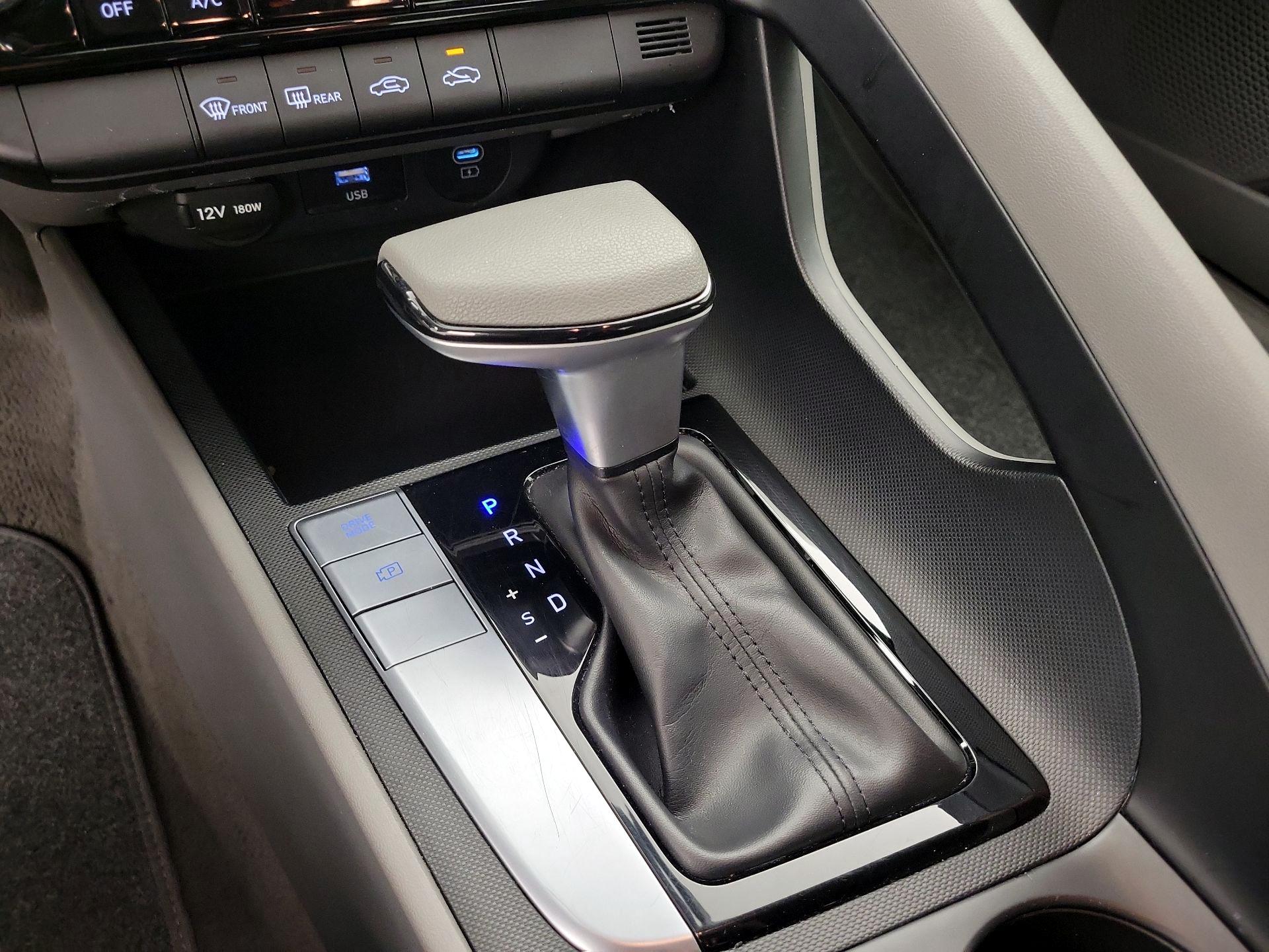 Thumbnail: 2024 Hyundai Elantra - 17