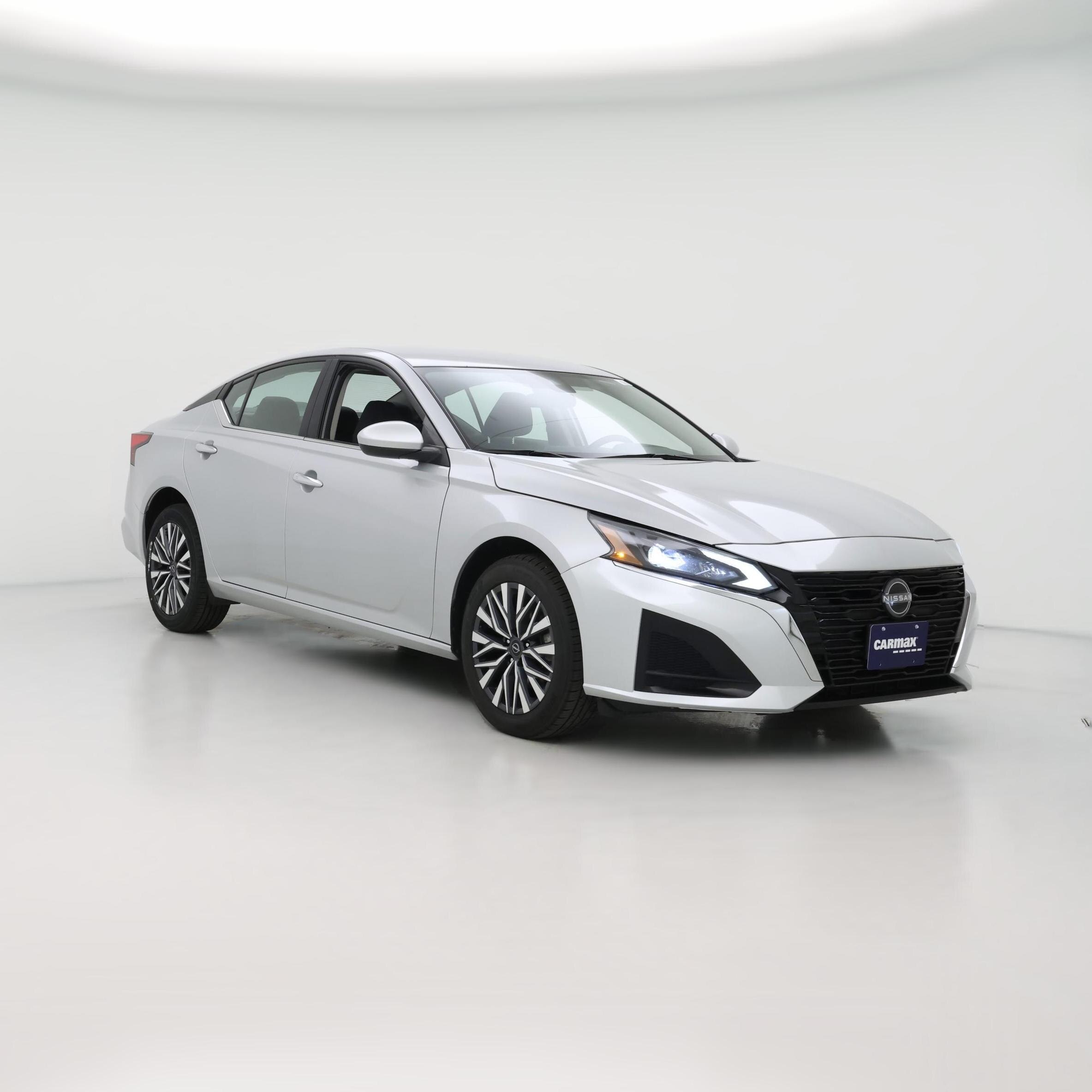 Thumbnail: 2023 Nissan Altima - 1