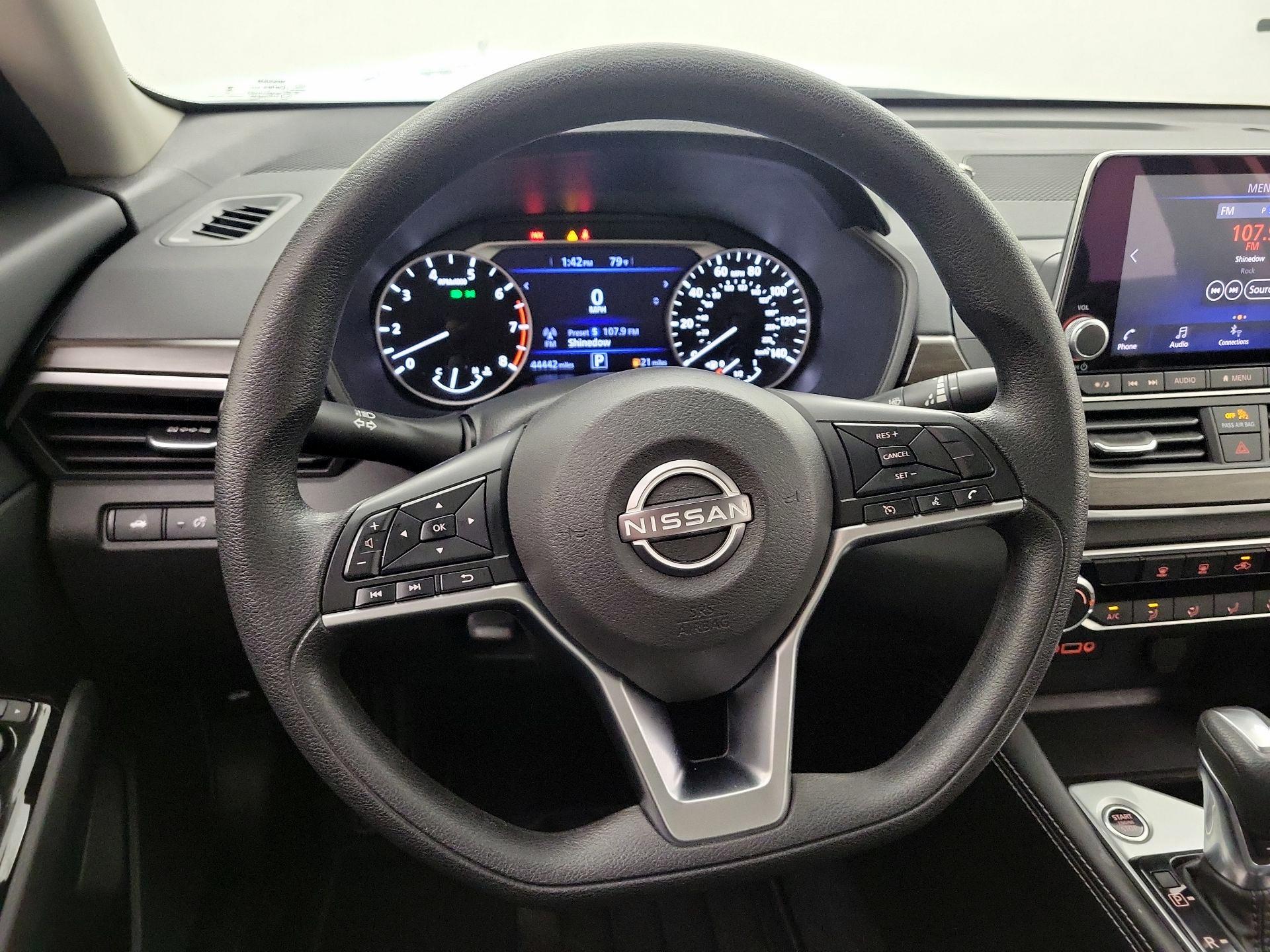 Thumbnail: 2023 Nissan Altima - 10