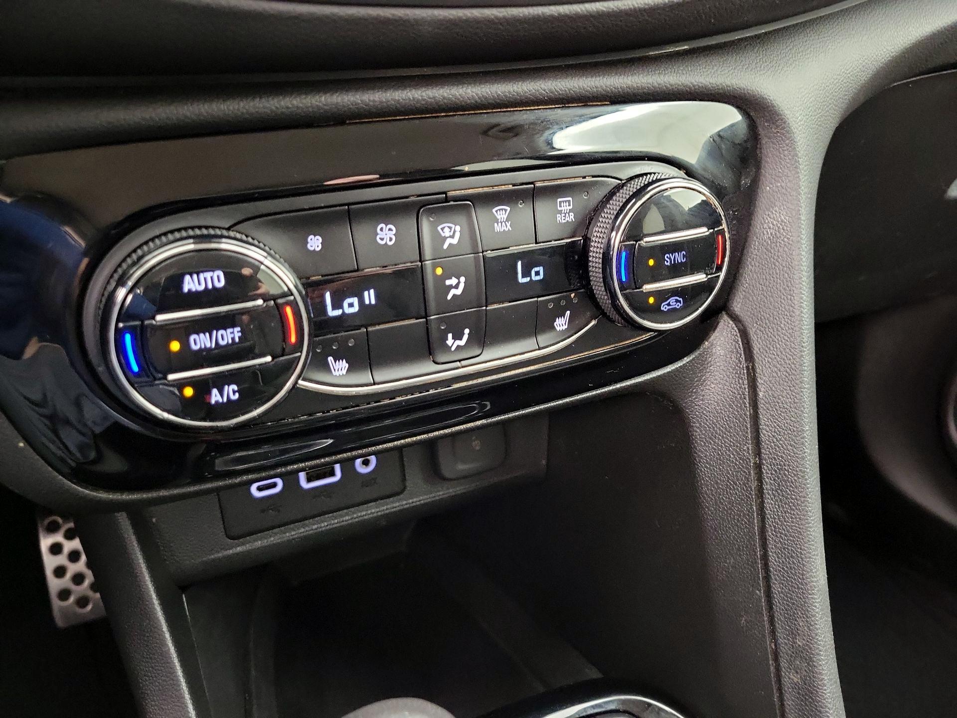 Thumbnail: 2023 Buick Encore GX - 16