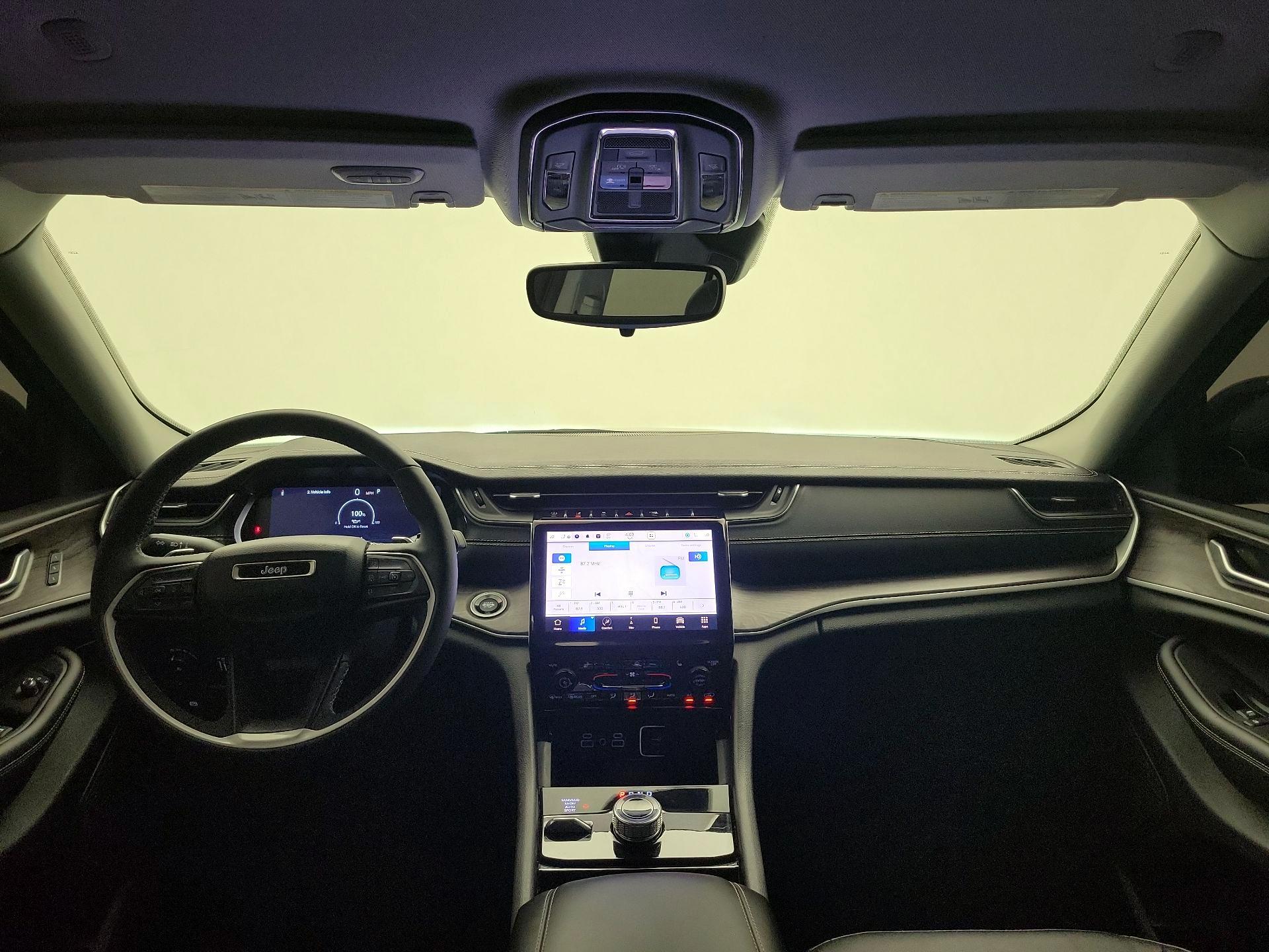 Thumbnail: 2023 Jeep Grand Cherokee - 9