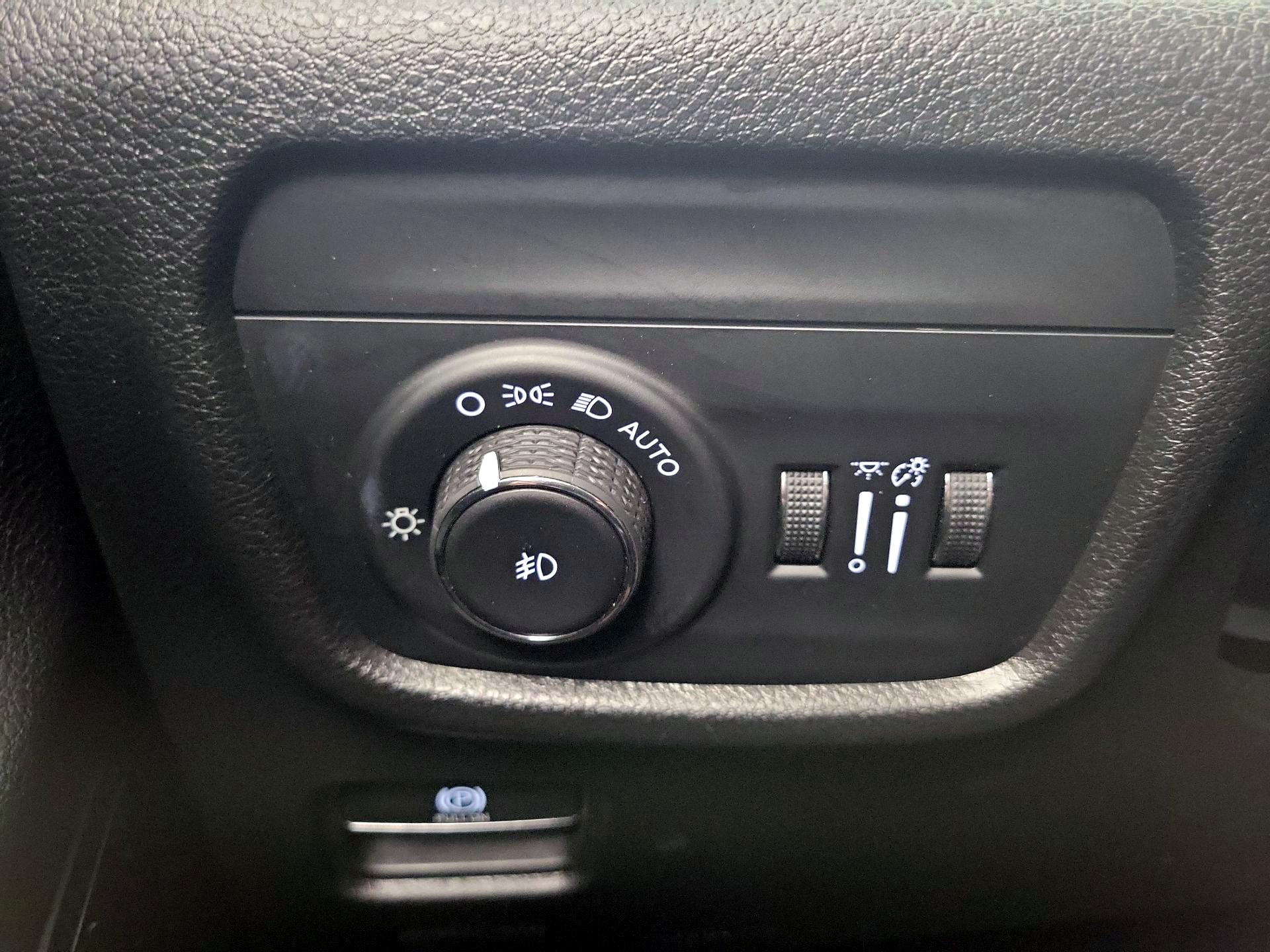 Thumbnail: 2023 Jeep Grand Cherokee - 13