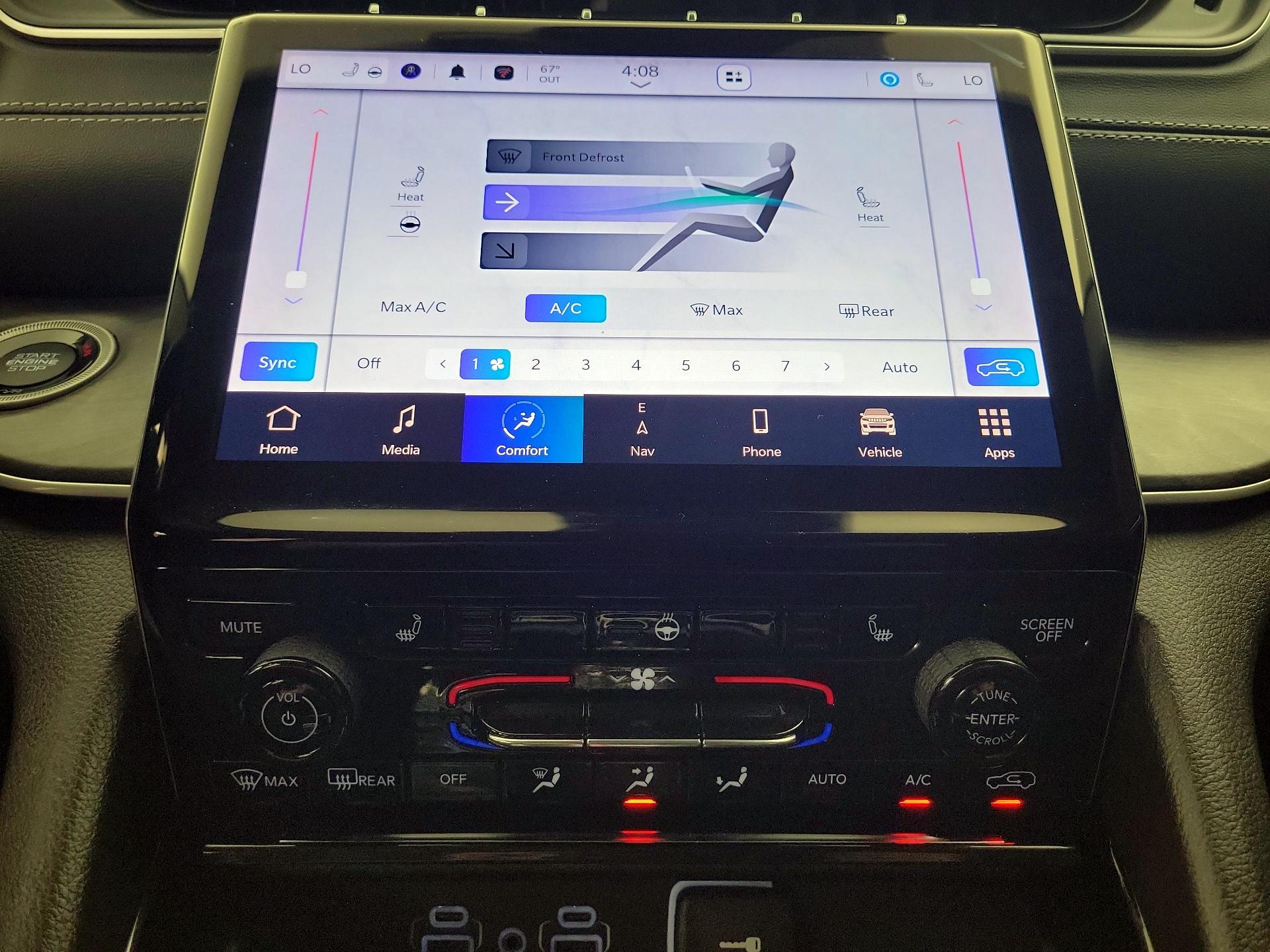 Thumbnail: 2023 Jeep Grand Cherokee - 16