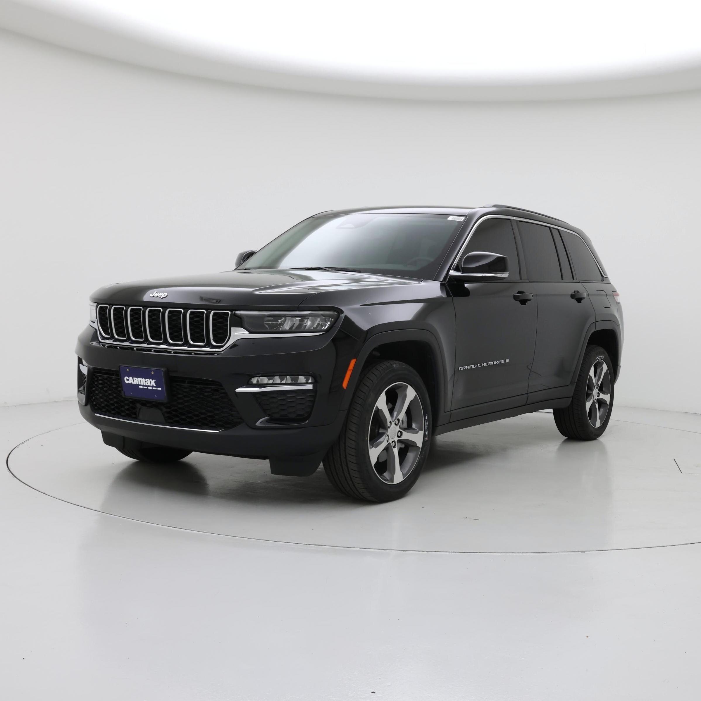 Thumbnail: 2023 Jeep Grand Cherokee - 4