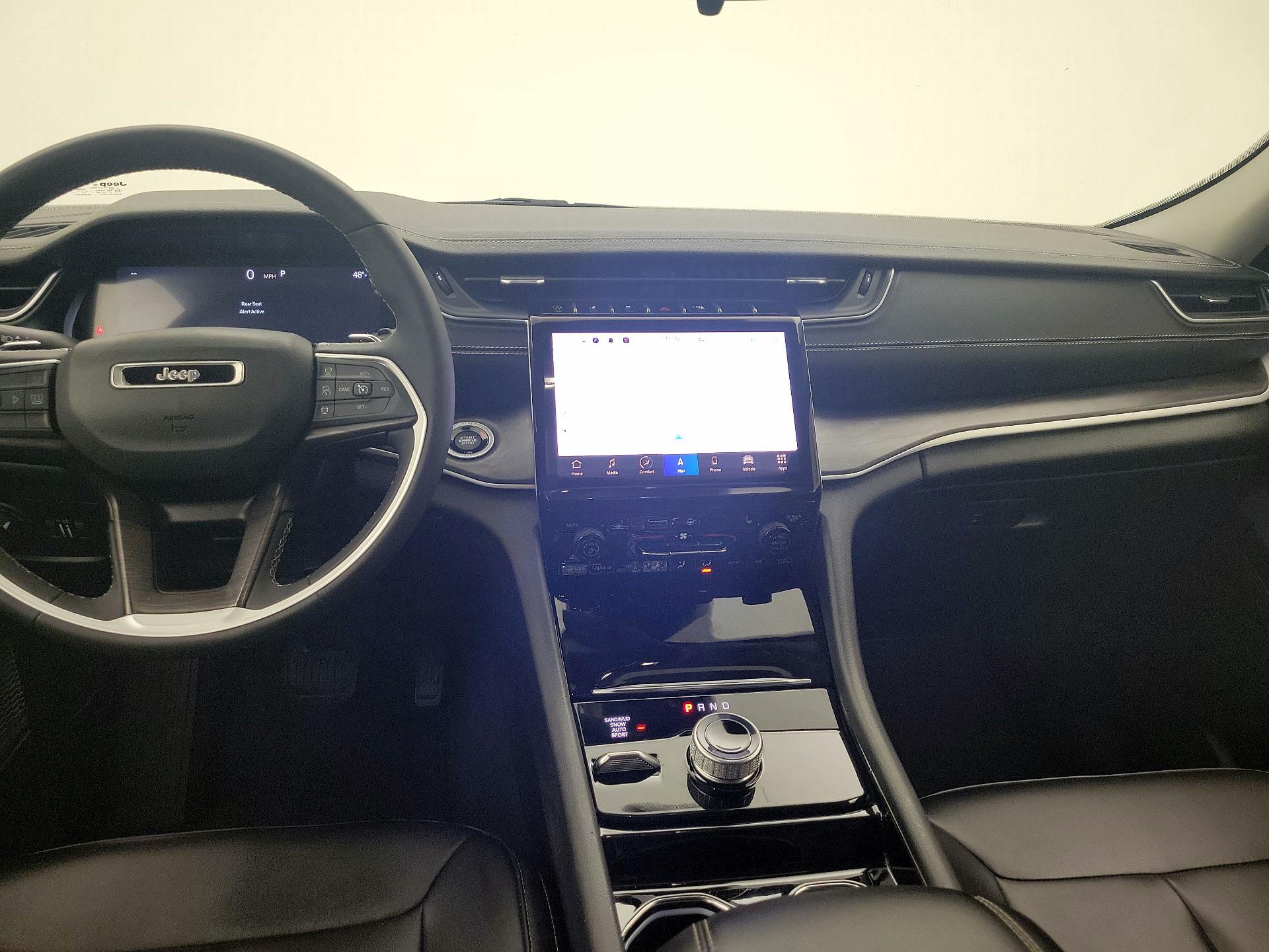 Thumbnail: 2023 Jeep Grand Cherokee - 9