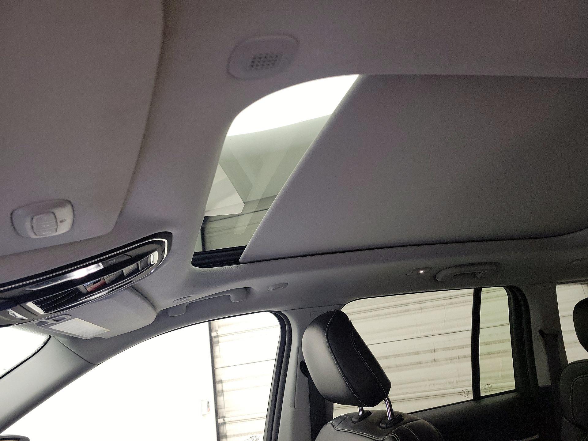 Thumbnail: 2023 Jeep Grand Cherokee - 20