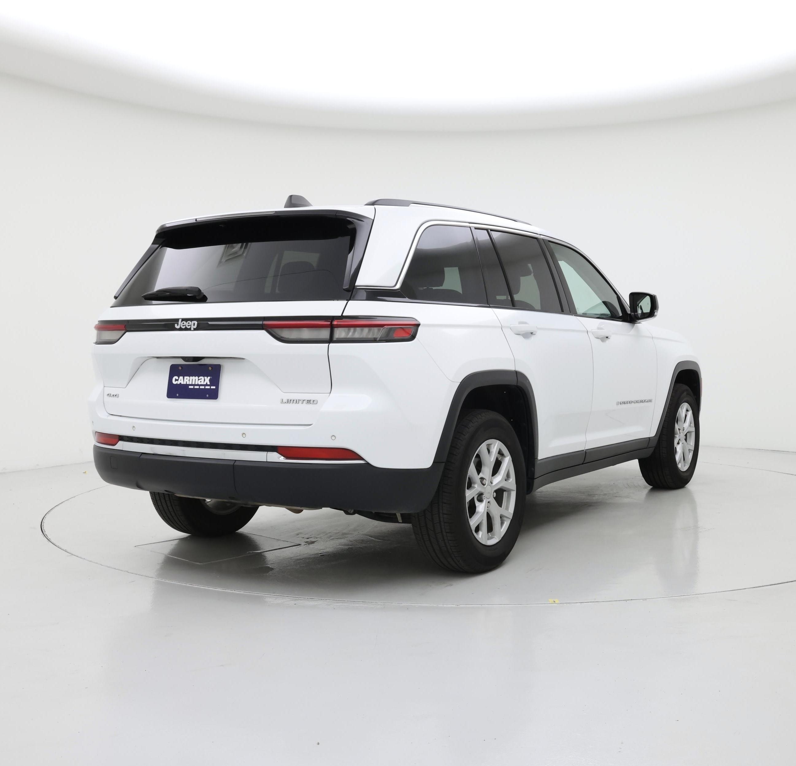 Thumbnail: 2023 Jeep Grand Cherokee - 8
