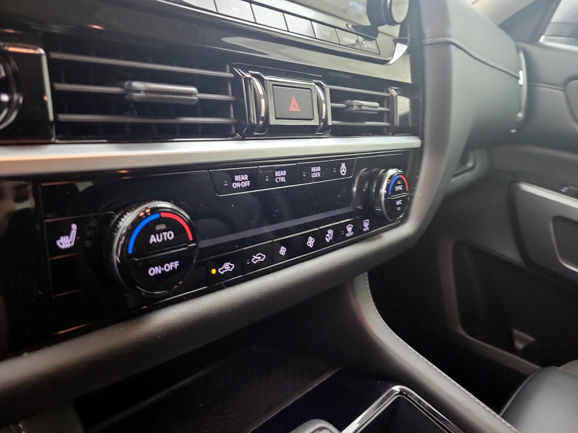 Thumbnail: 2022 Nissan Pathfinder - 17