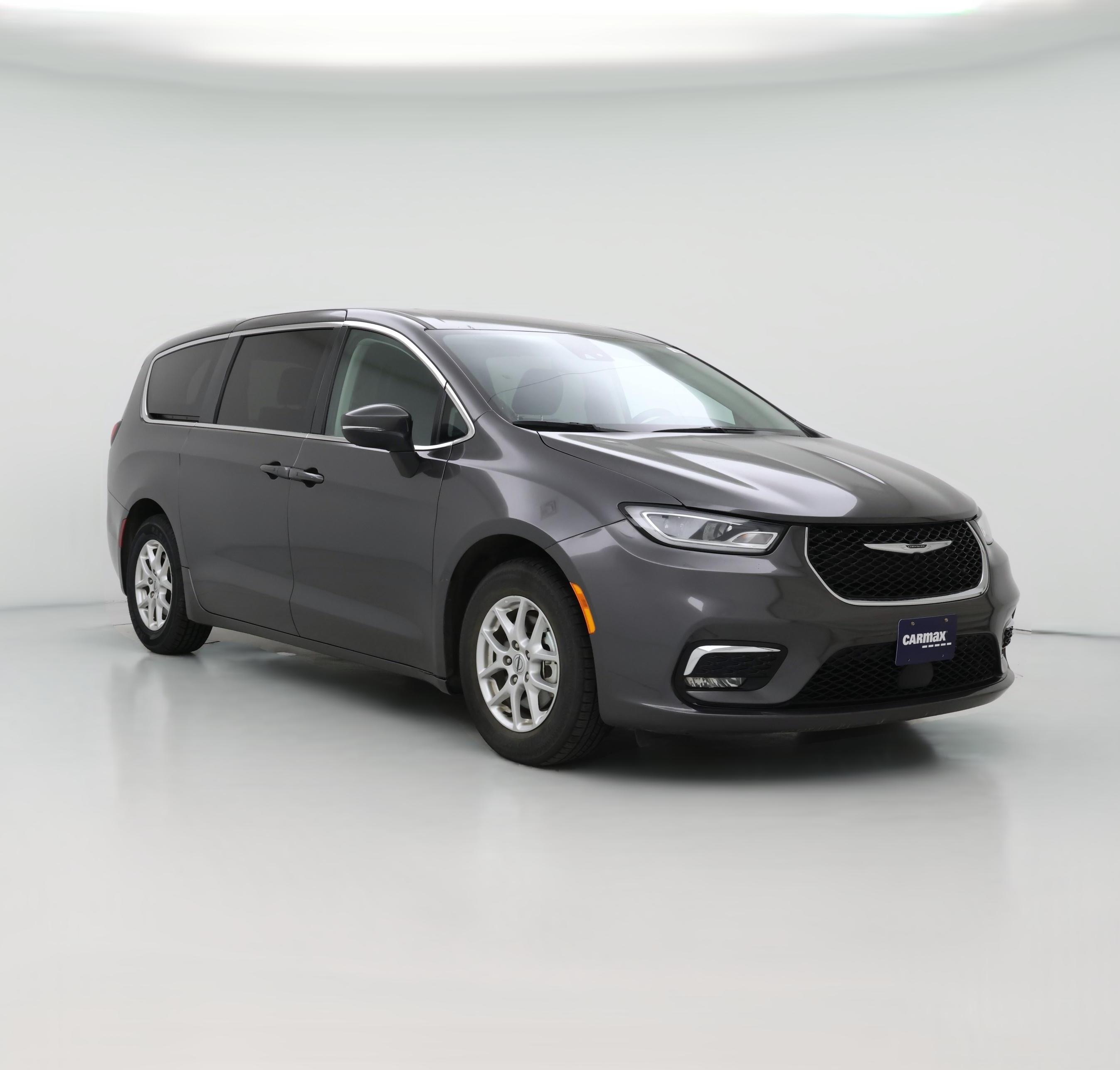 Thumbnail: 2023 Chrysler Pacifica - 1