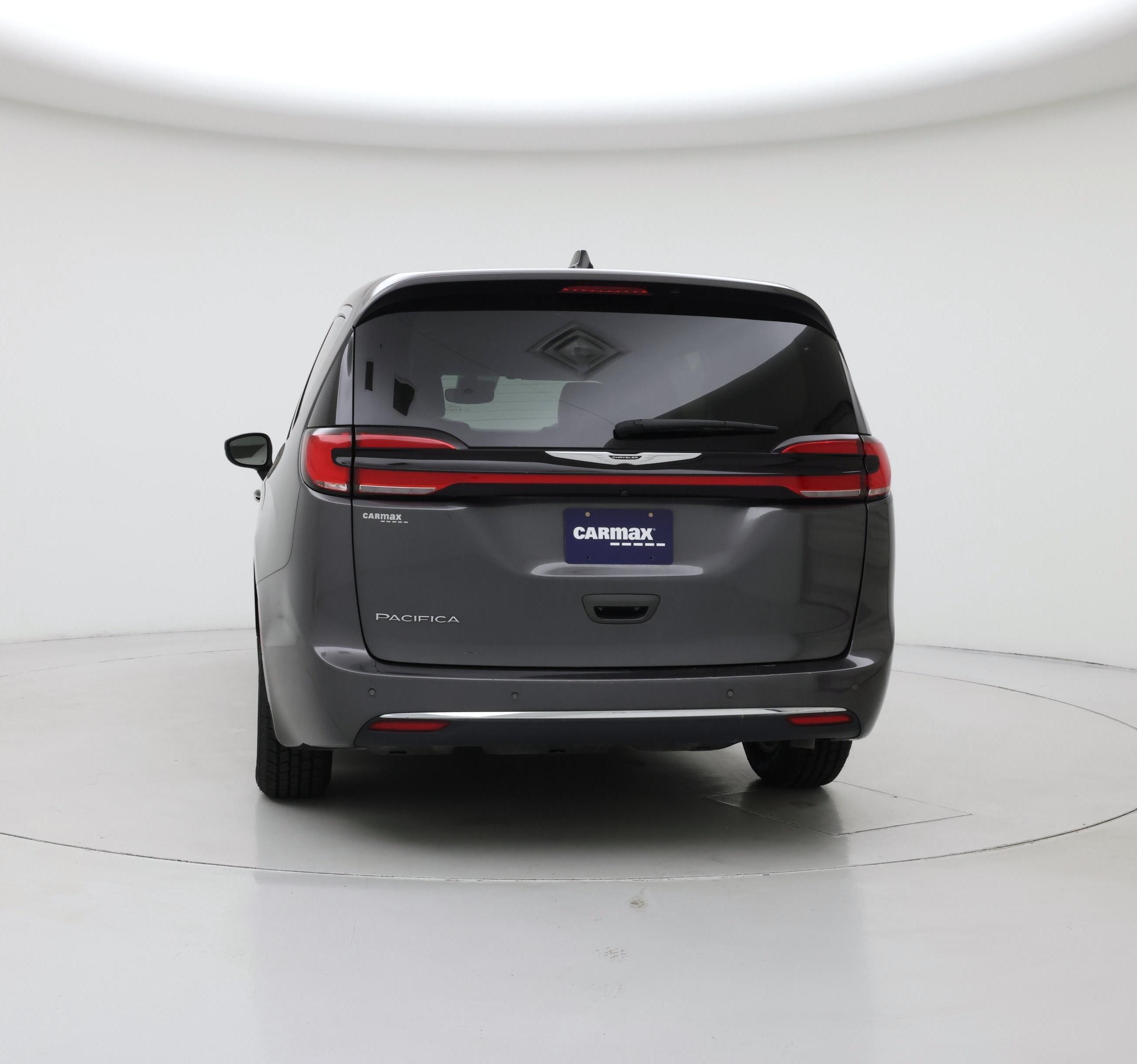 Thumbnail: 2023 Chrysler Pacifica - 6