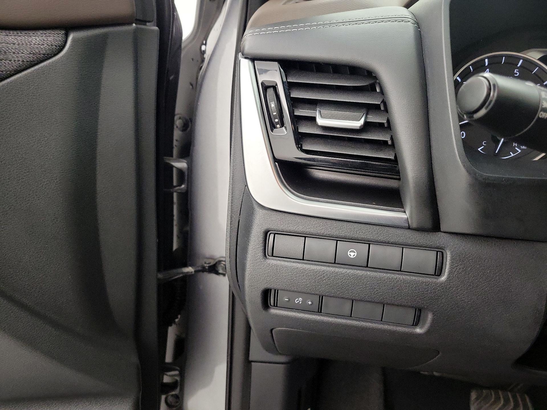 Thumbnail: 2021 Nissan Rogue - 13