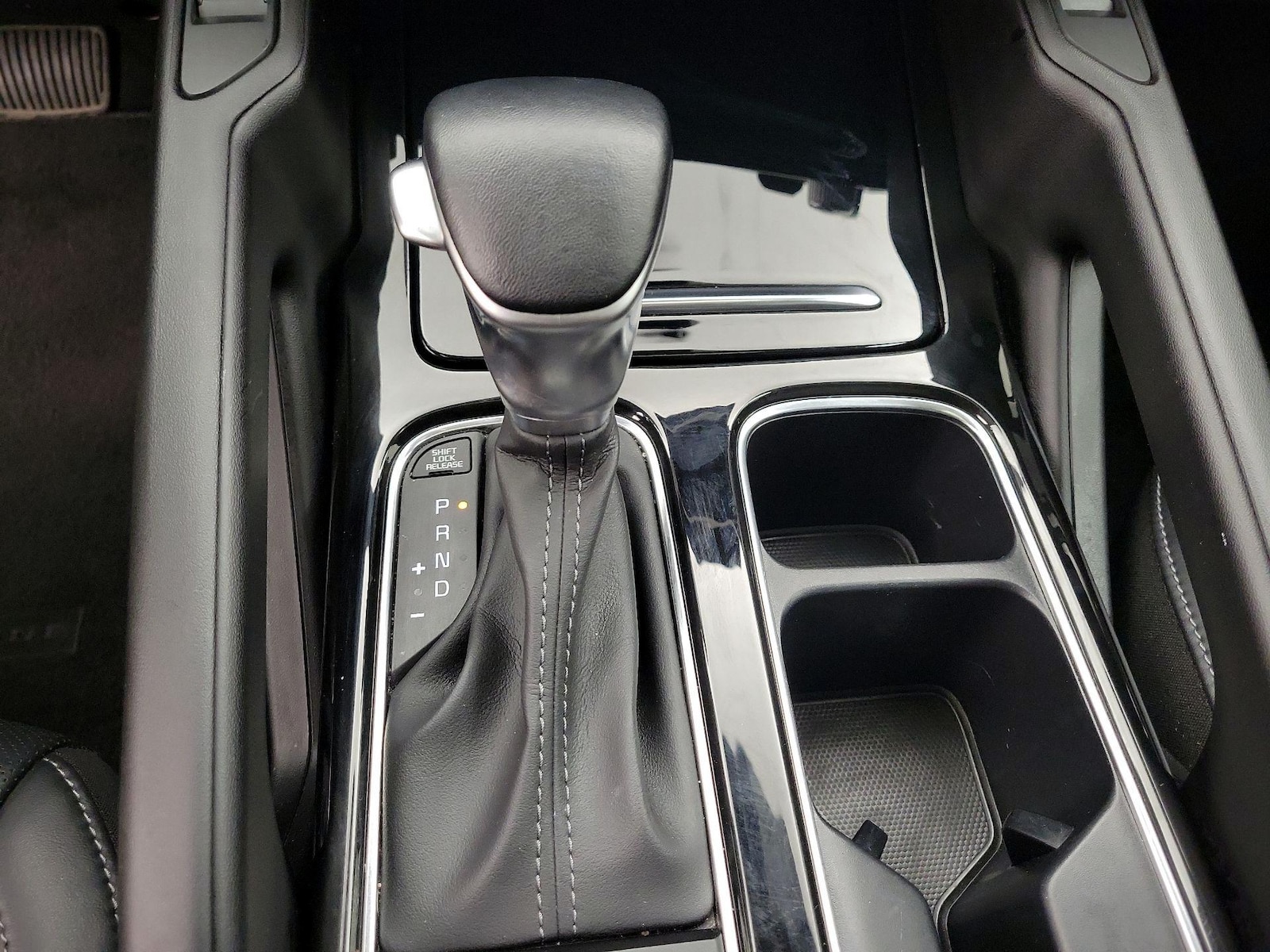 2025 Kia Telluride S - Photo 19
