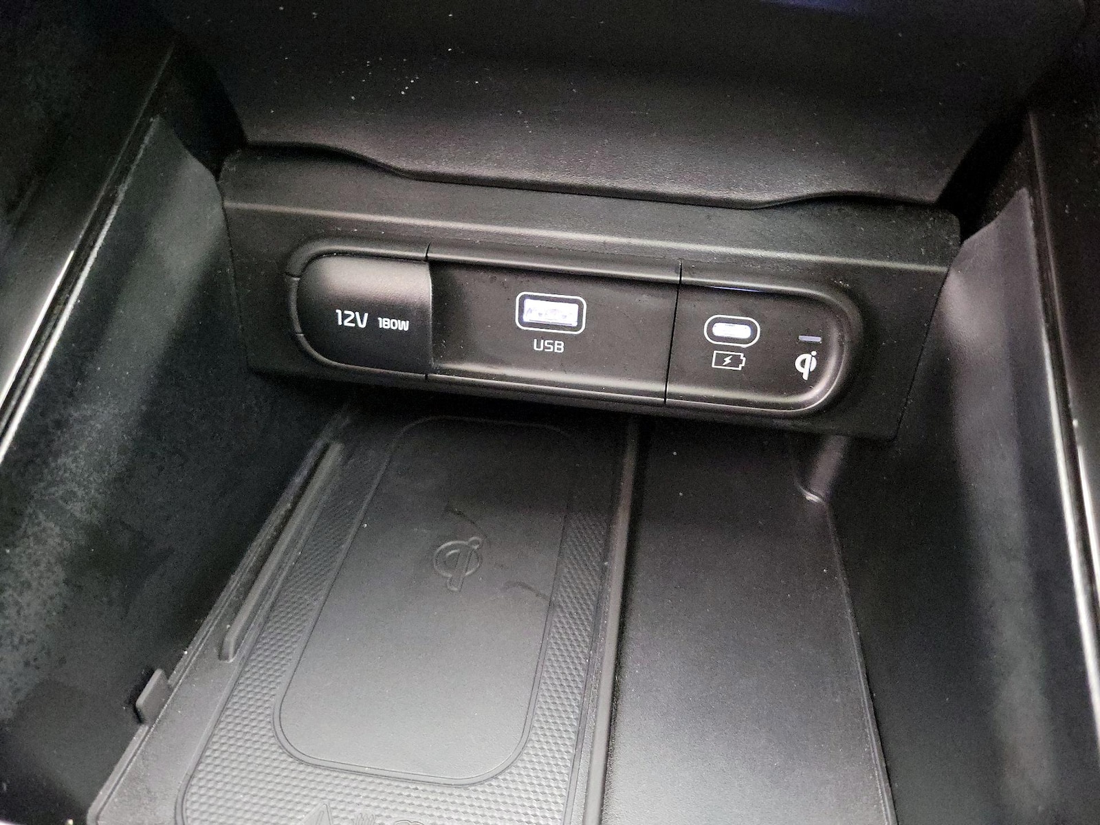 2025 Kia Telluride S - Photo 20