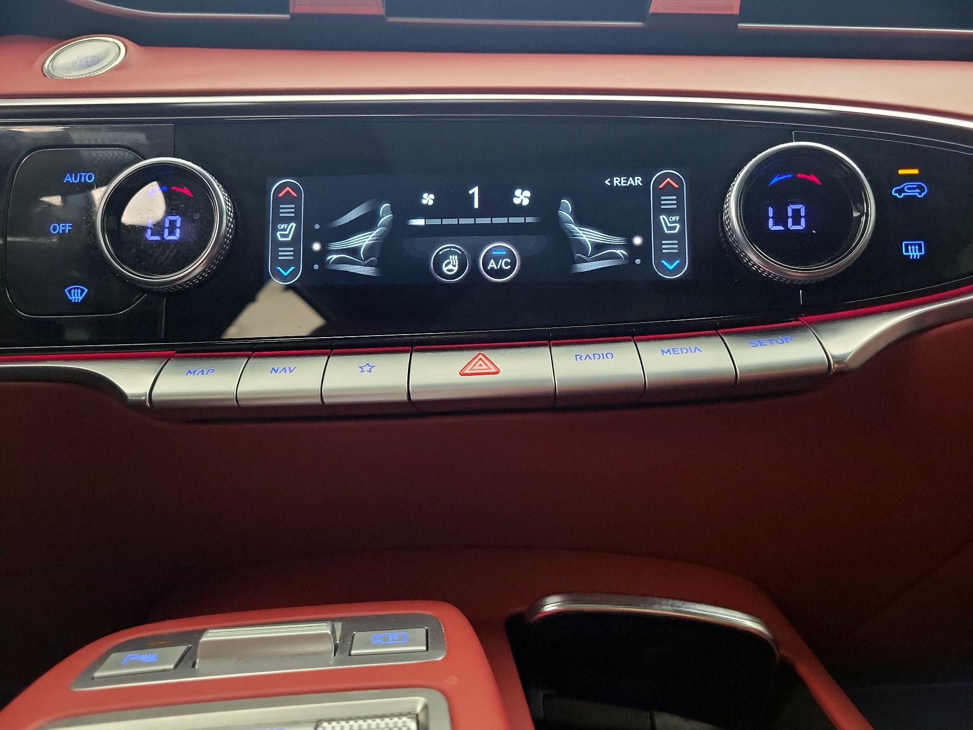 Thumbnail: 2023 Genesis GV70 - 16