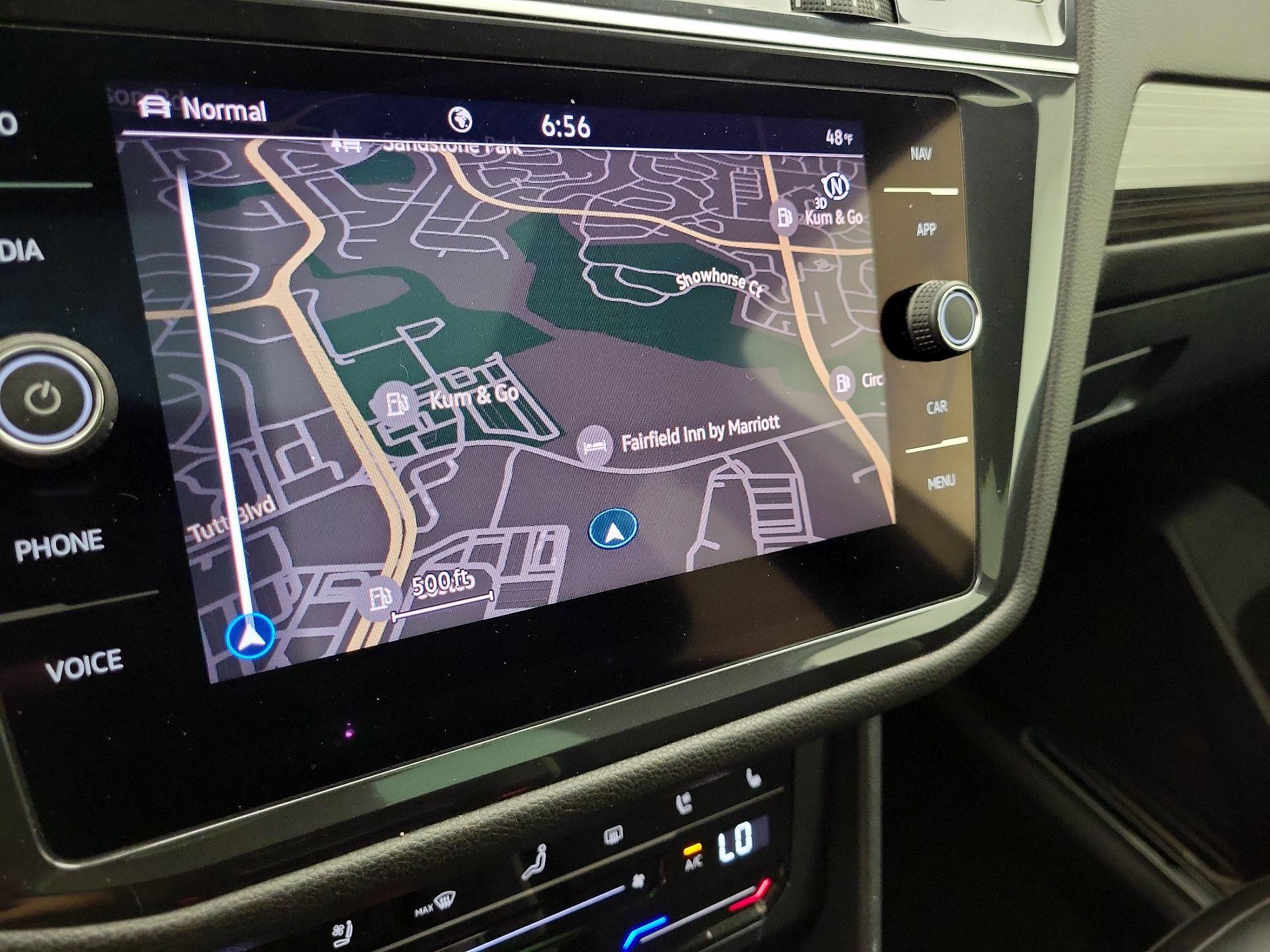 Thumbnail: 2022 Volkswagen Tiguan - 14